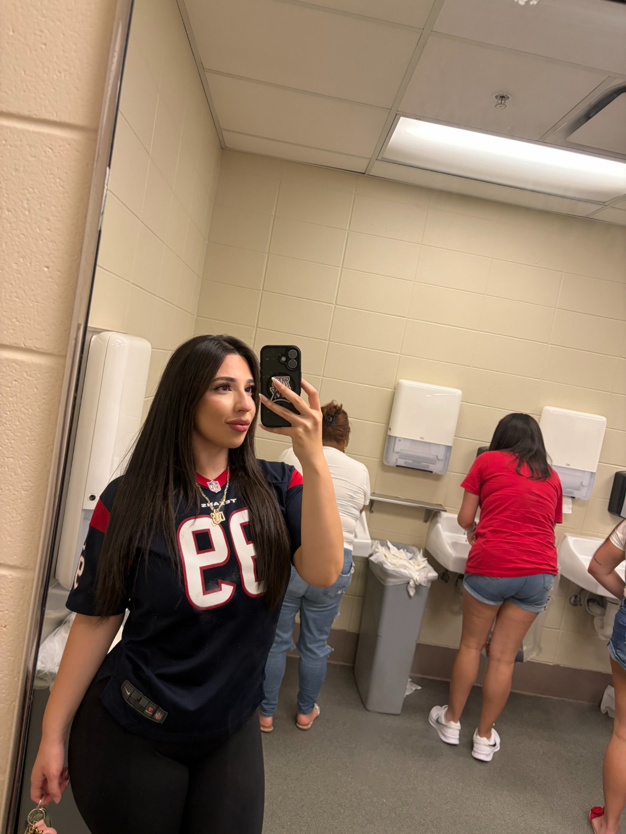 @Mely ✨