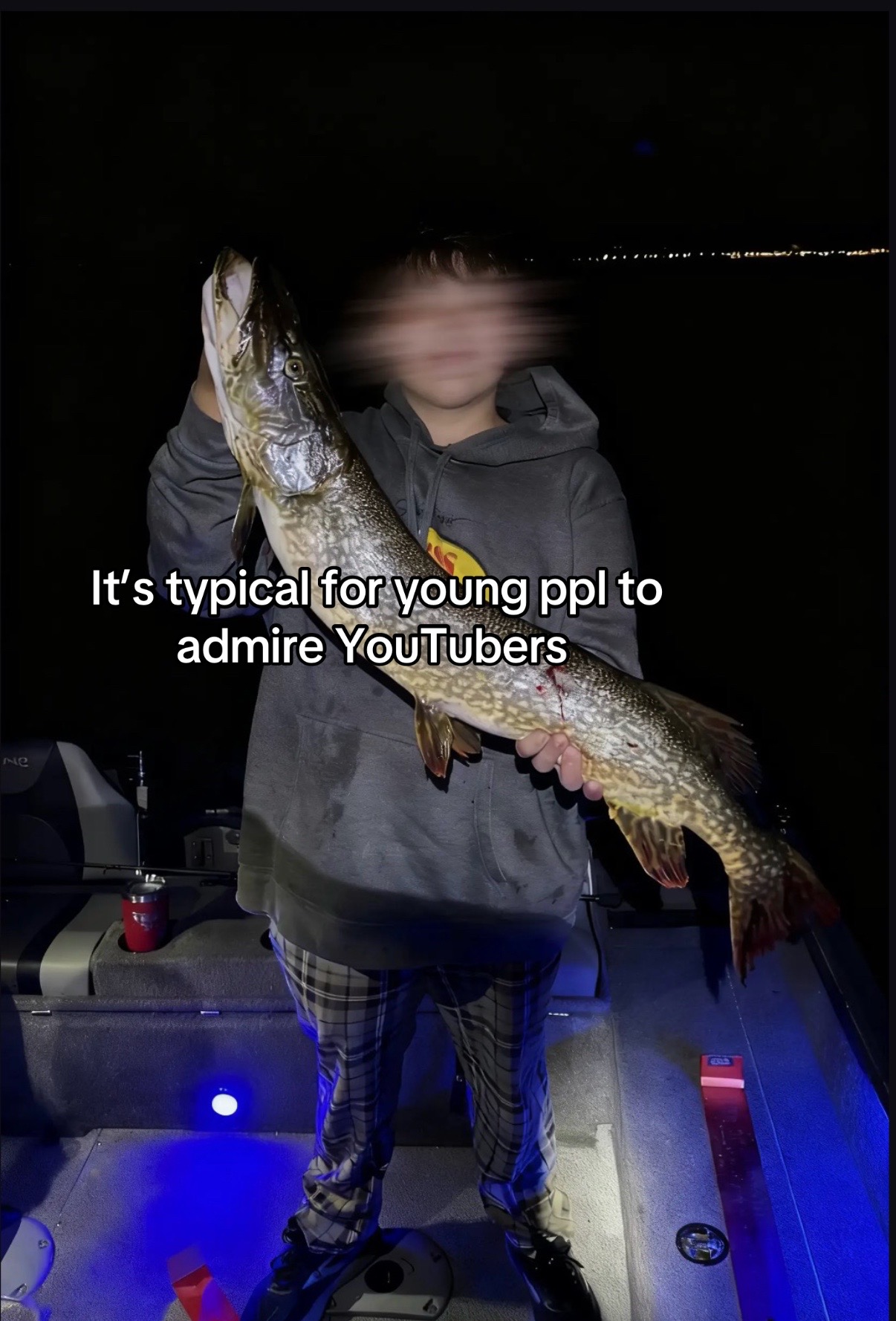 @Daniel🎣🦌🇺🇸