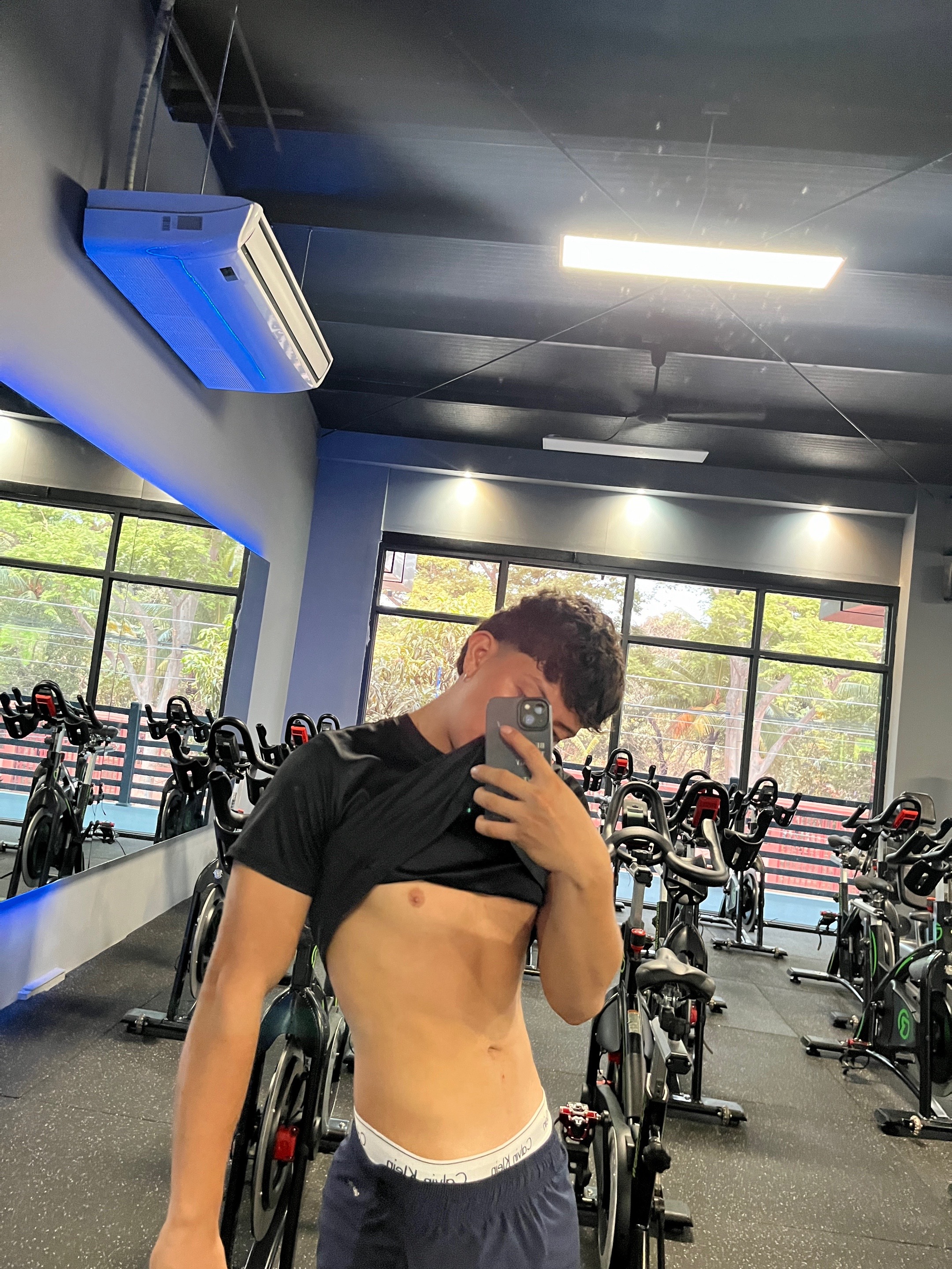 @Reyes🤍