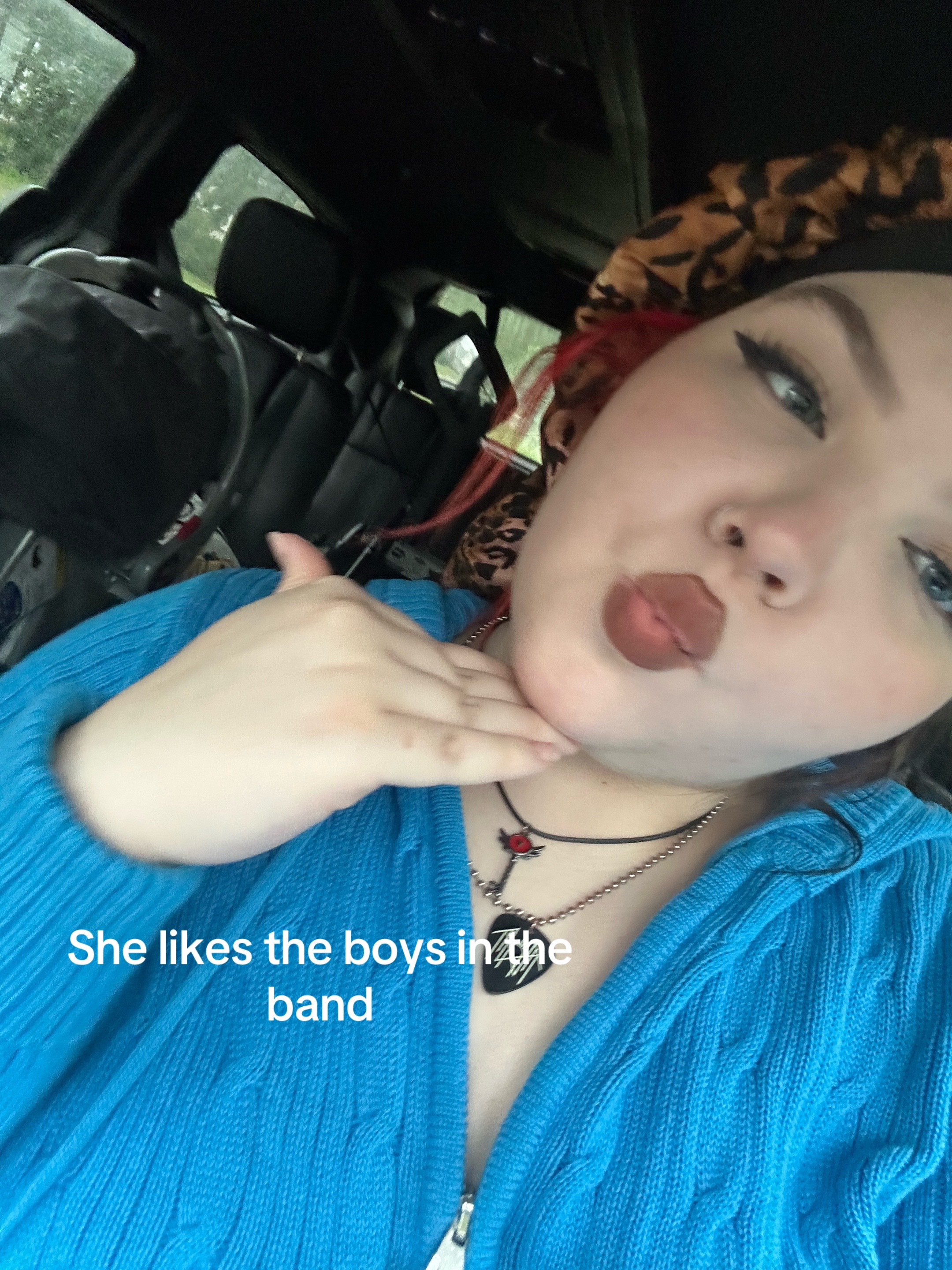 @livingdeadgirliemadz