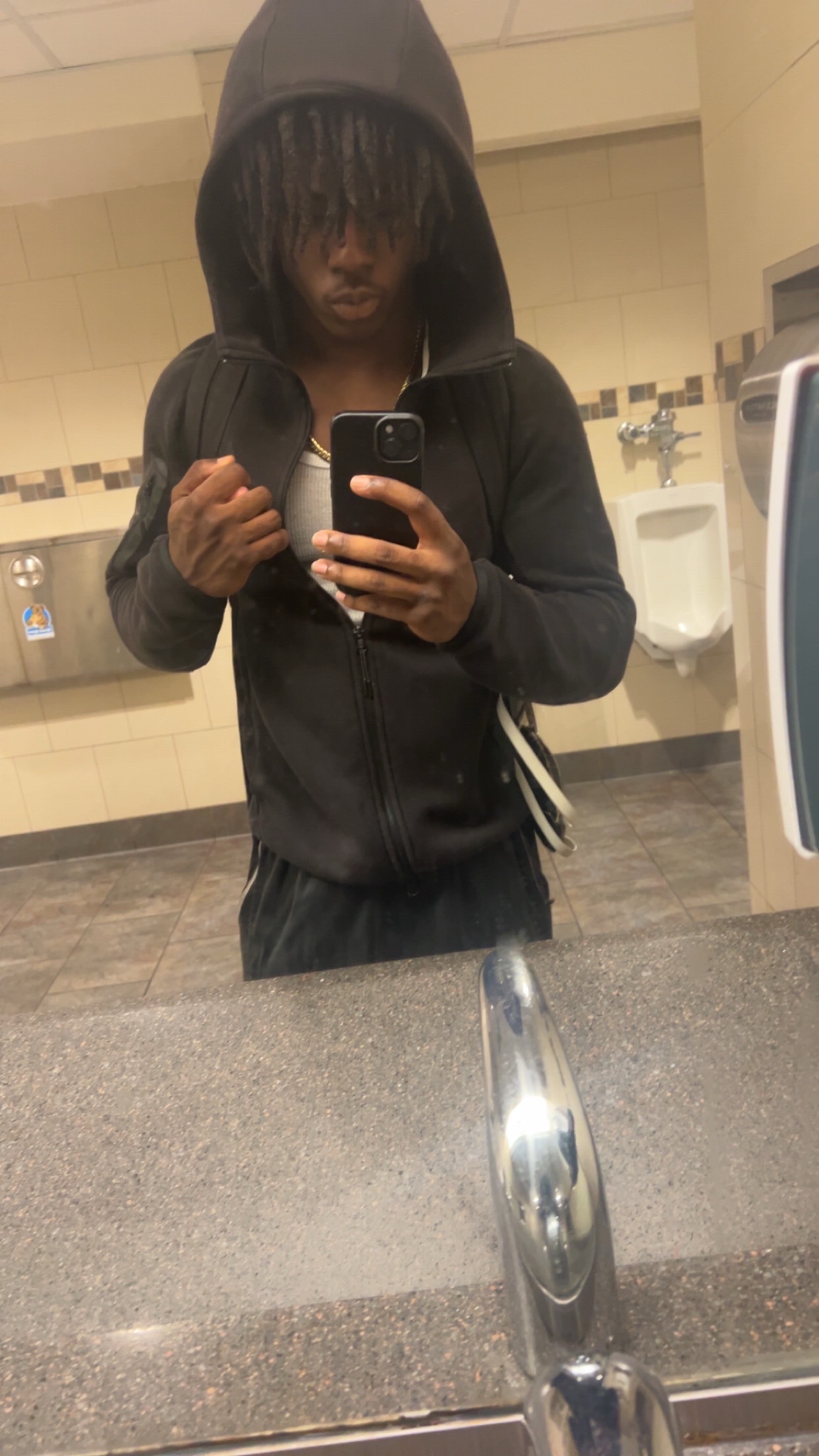 @♱