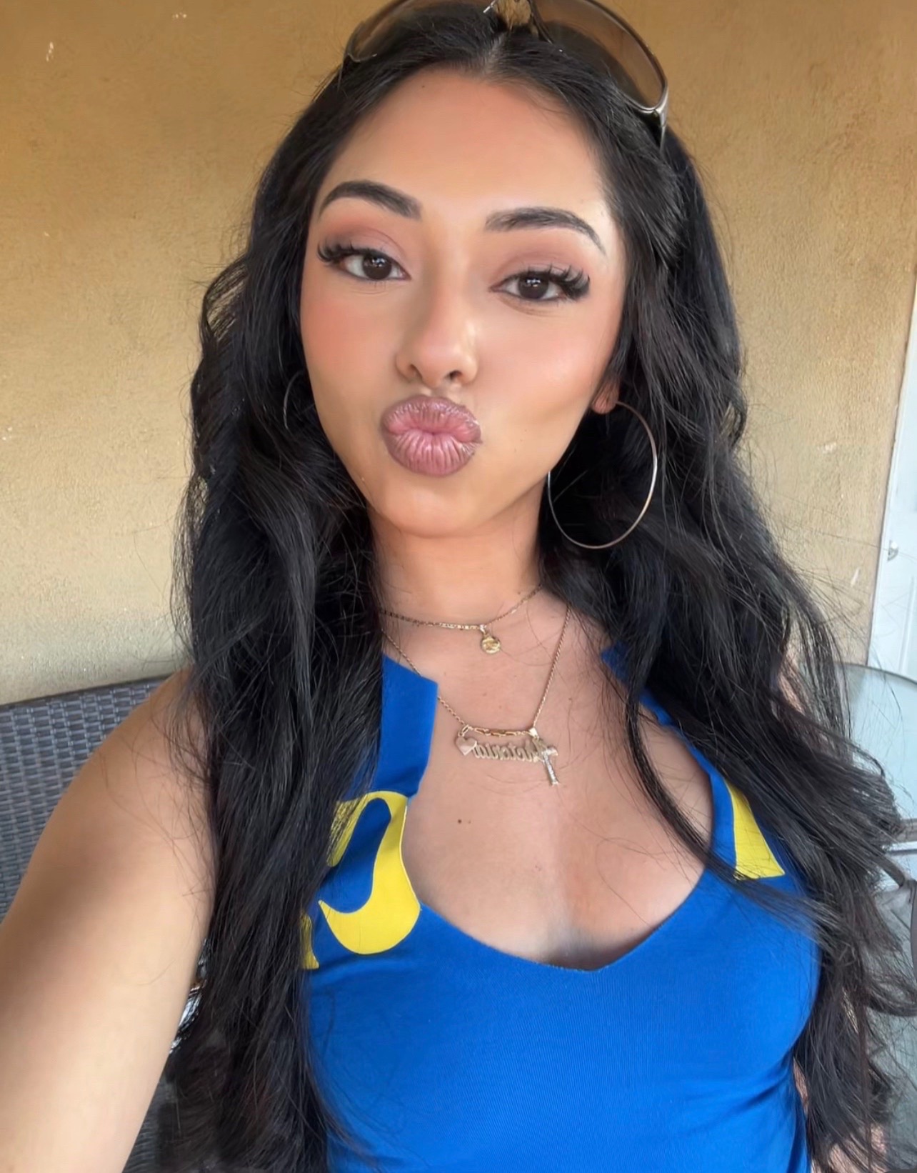 @🌍
