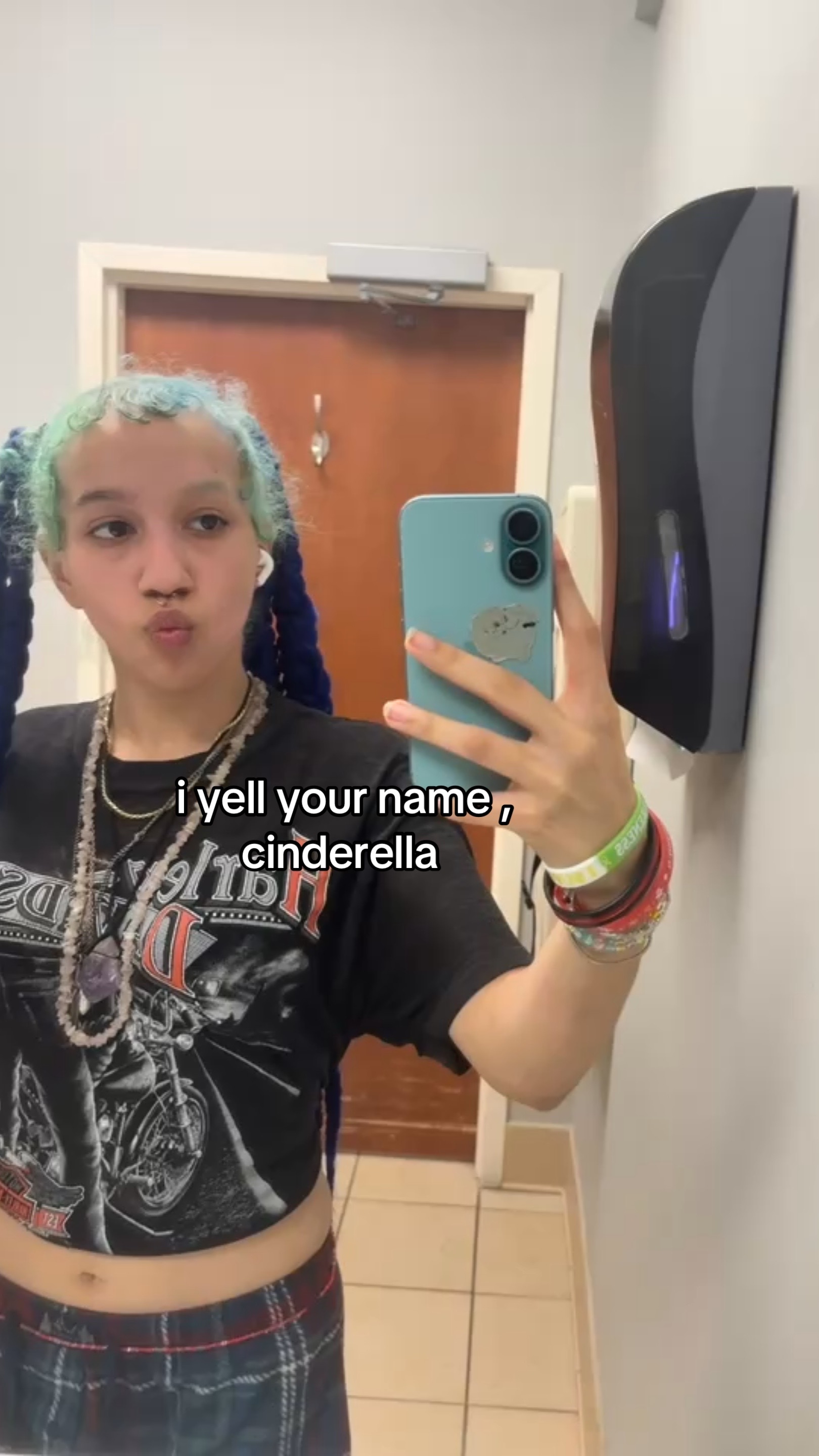 @🧿