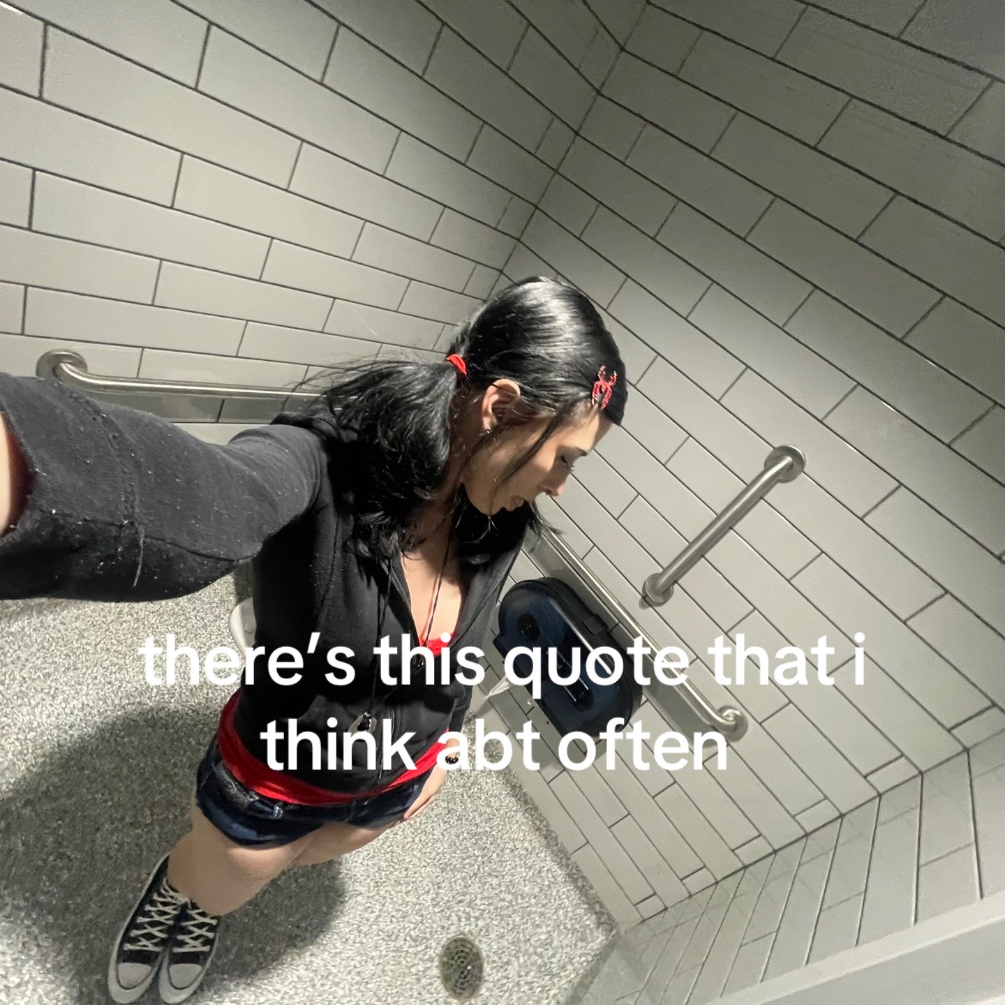 @v4mp_d0llrot4u