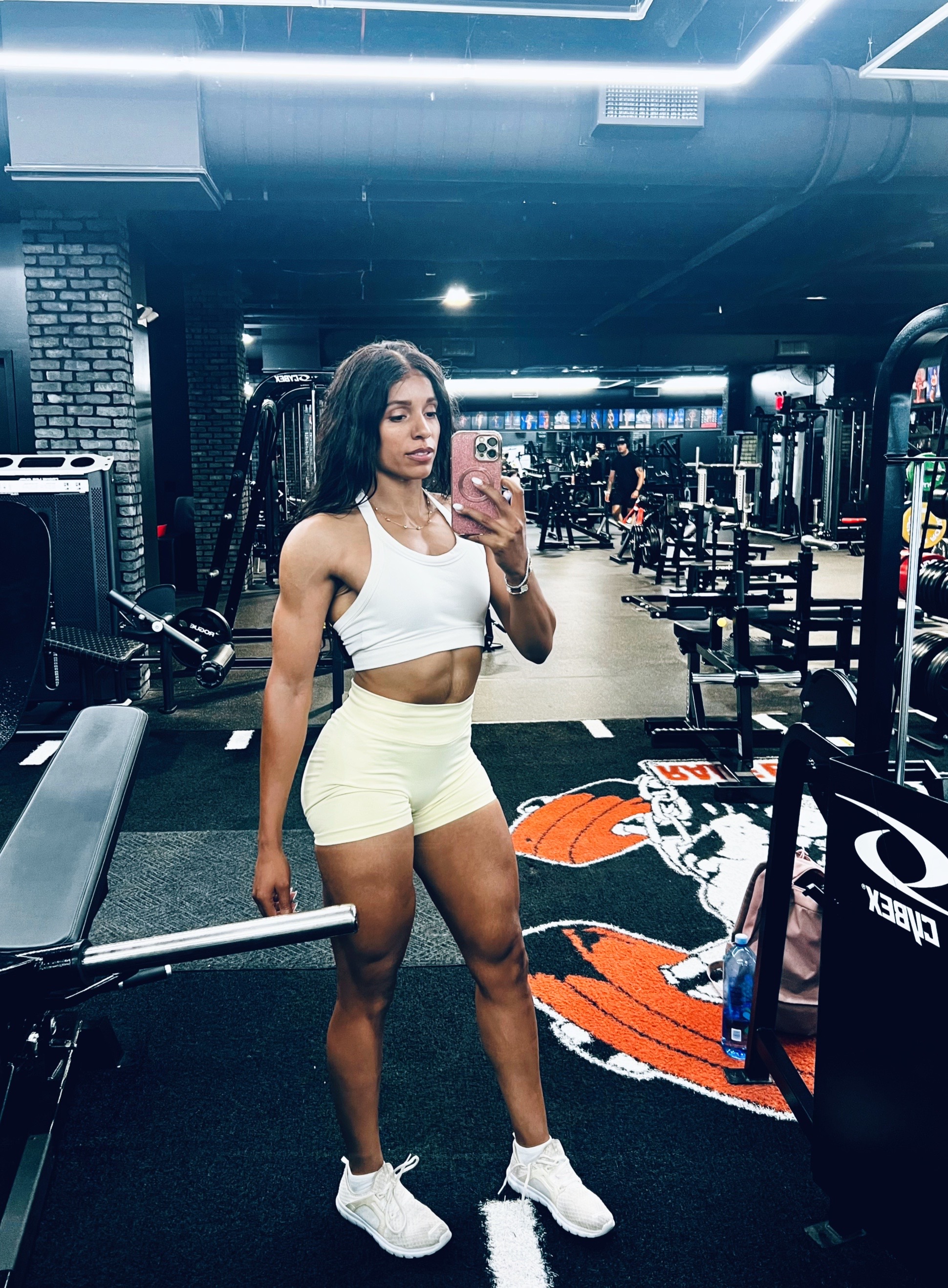 @weightsandshakes8