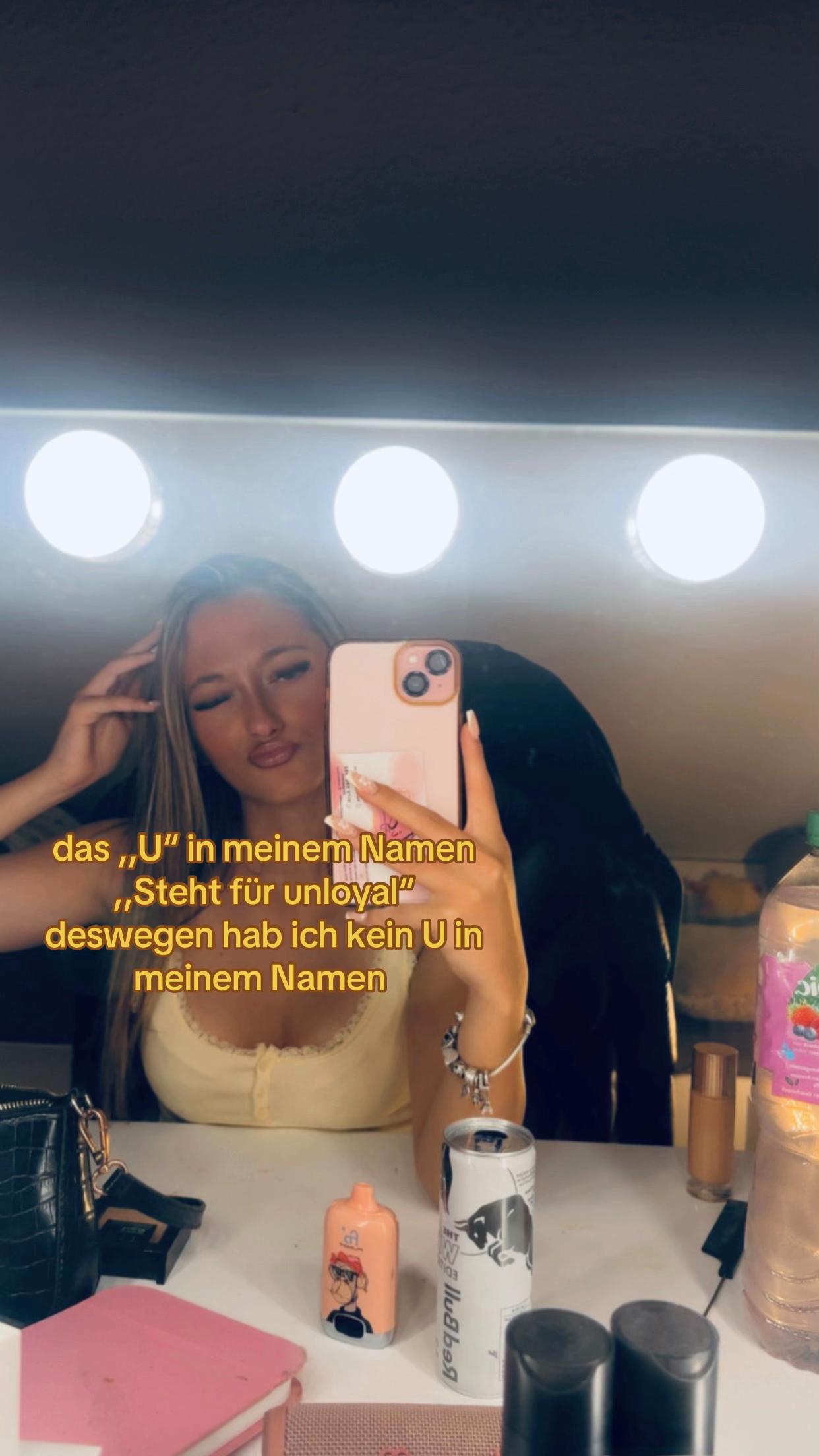 @𝐋𝐢𝐧𝐚