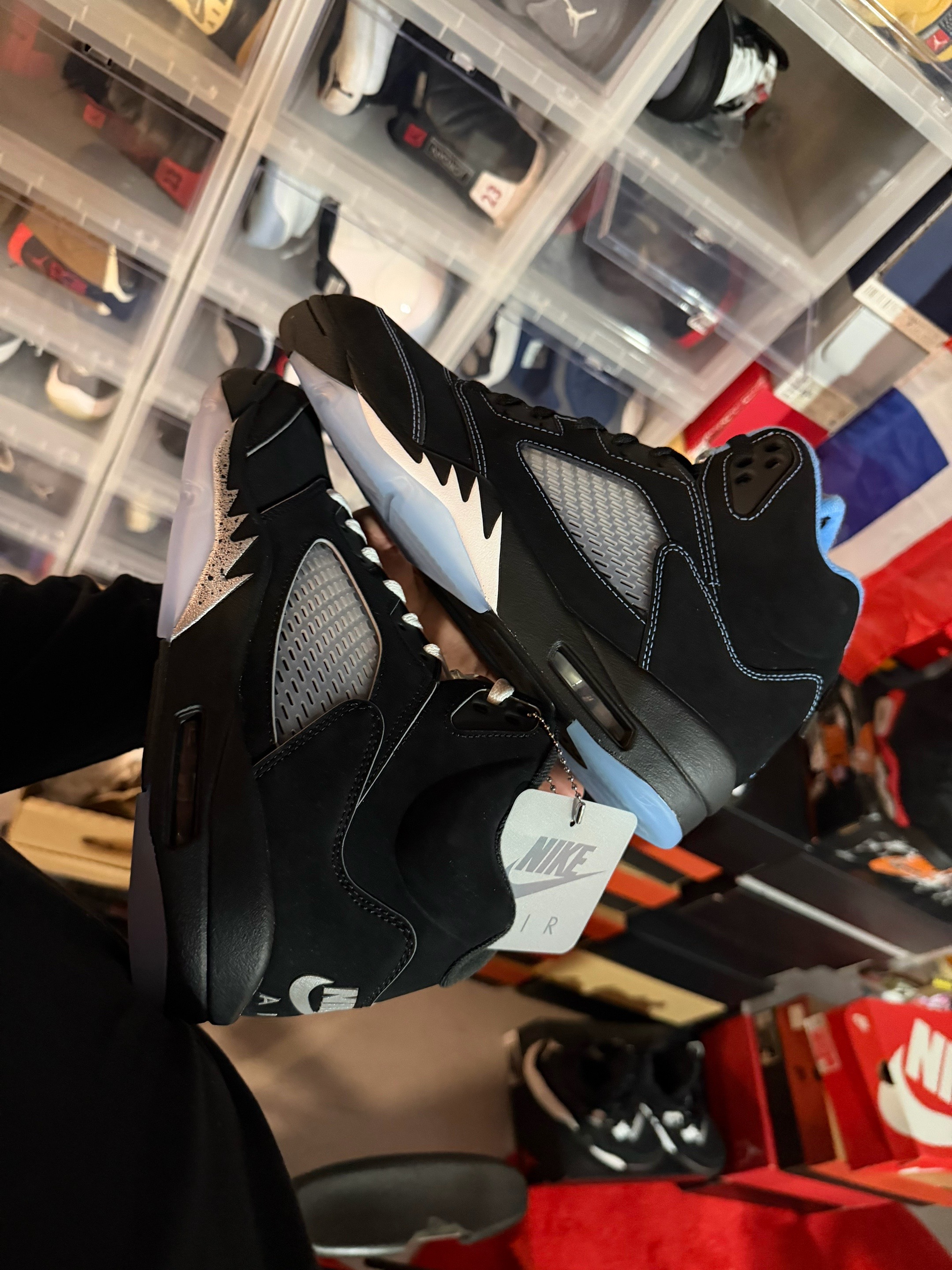 @sneakersundaii
