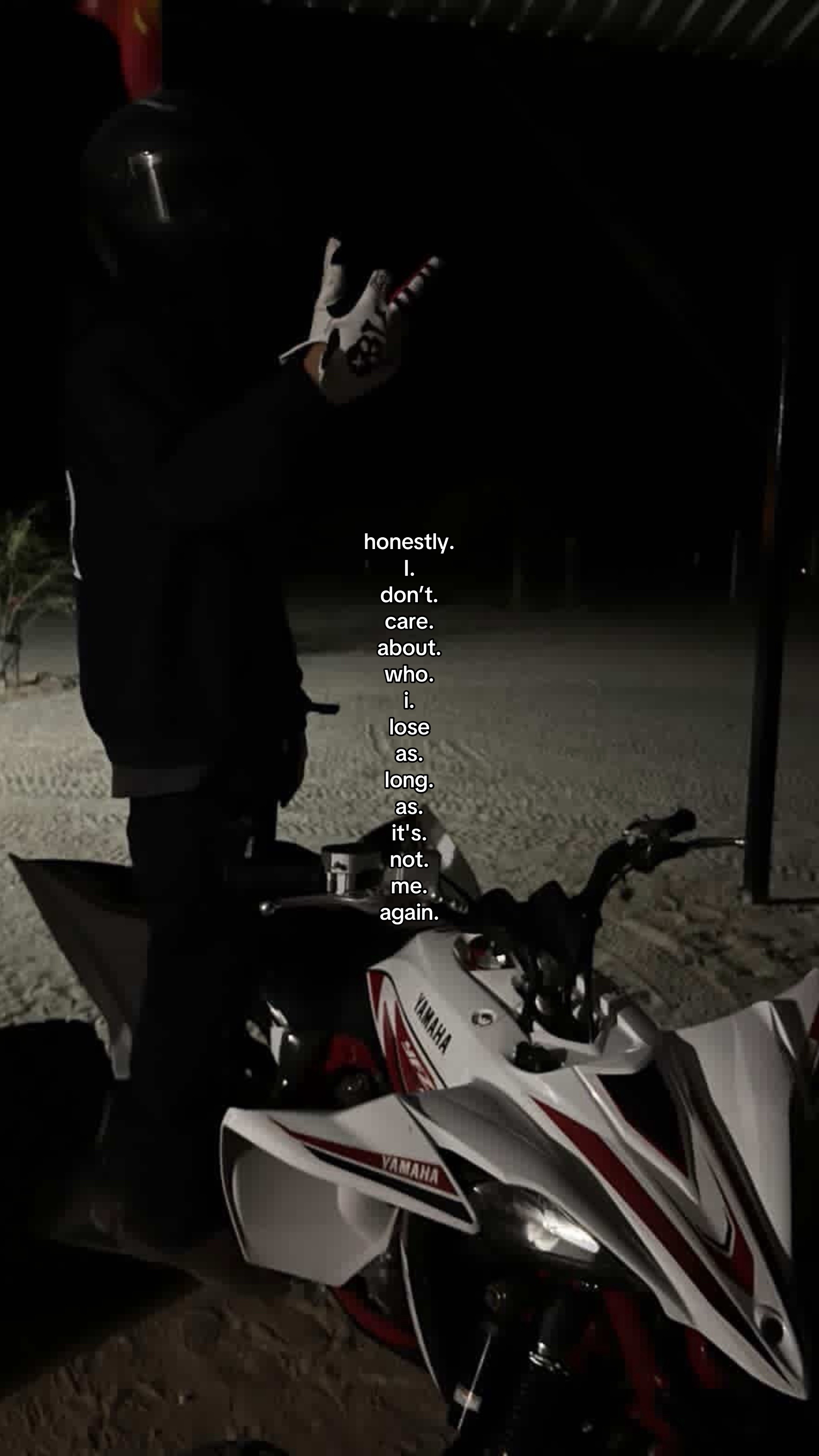@👤