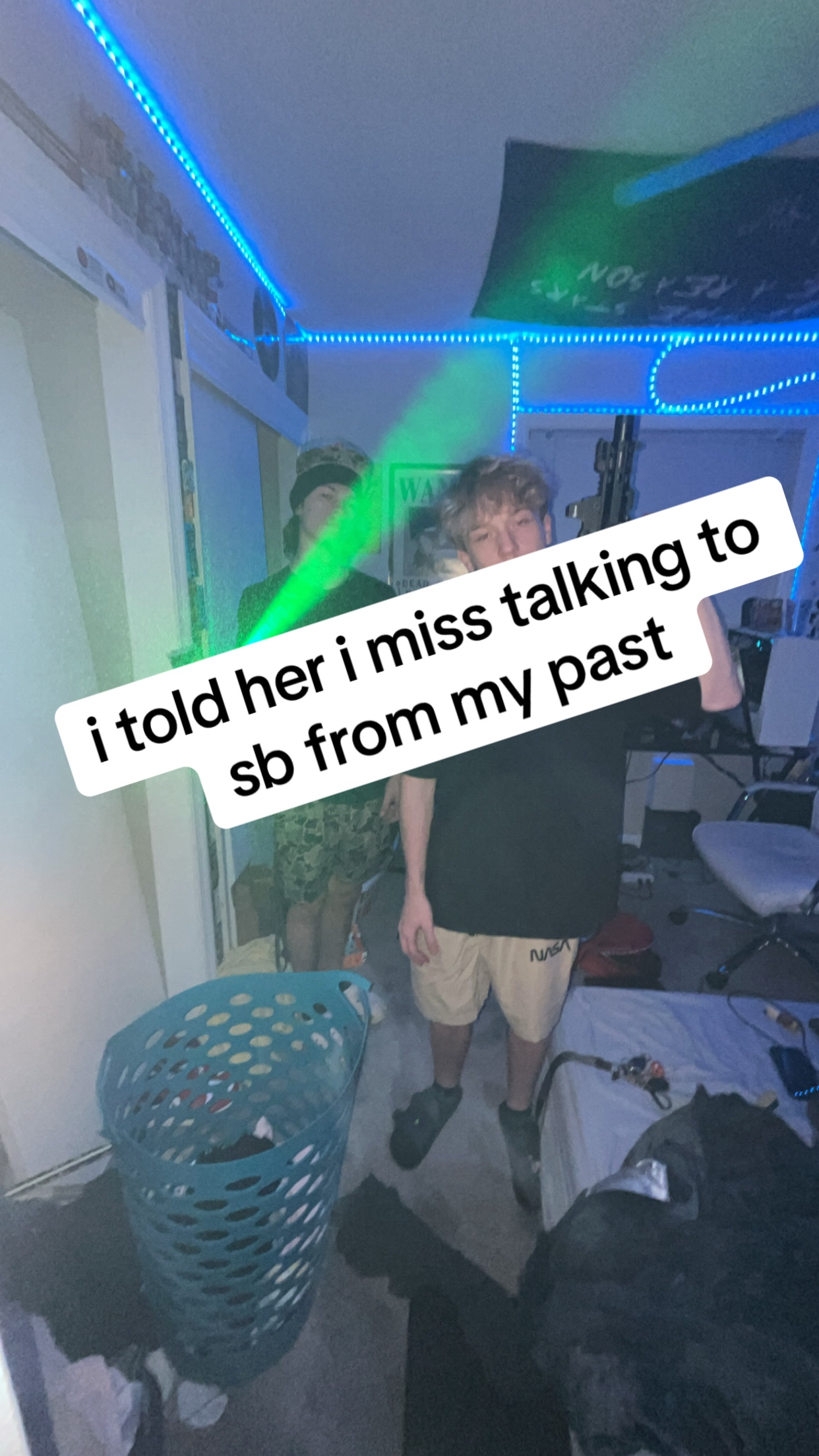 @⛧