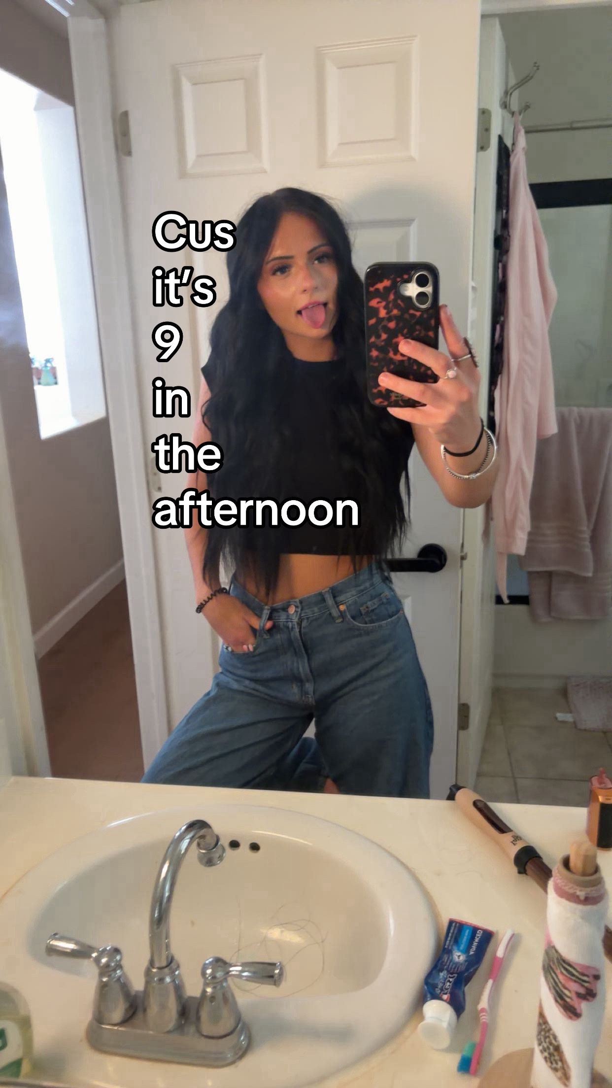 @Violet
