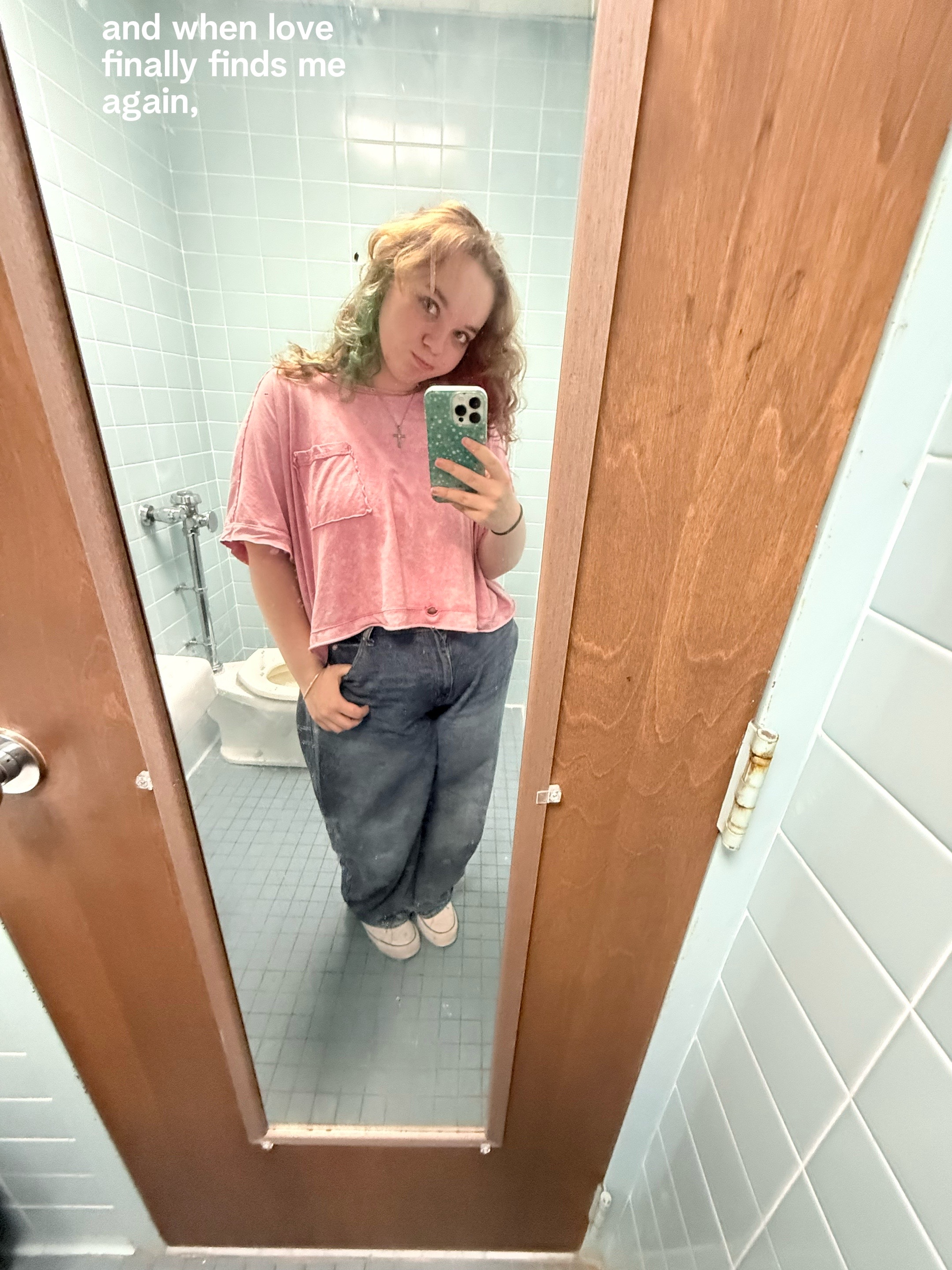 @𝒞𝒶𝓇𝓁𝓎 🦄✨🪩
