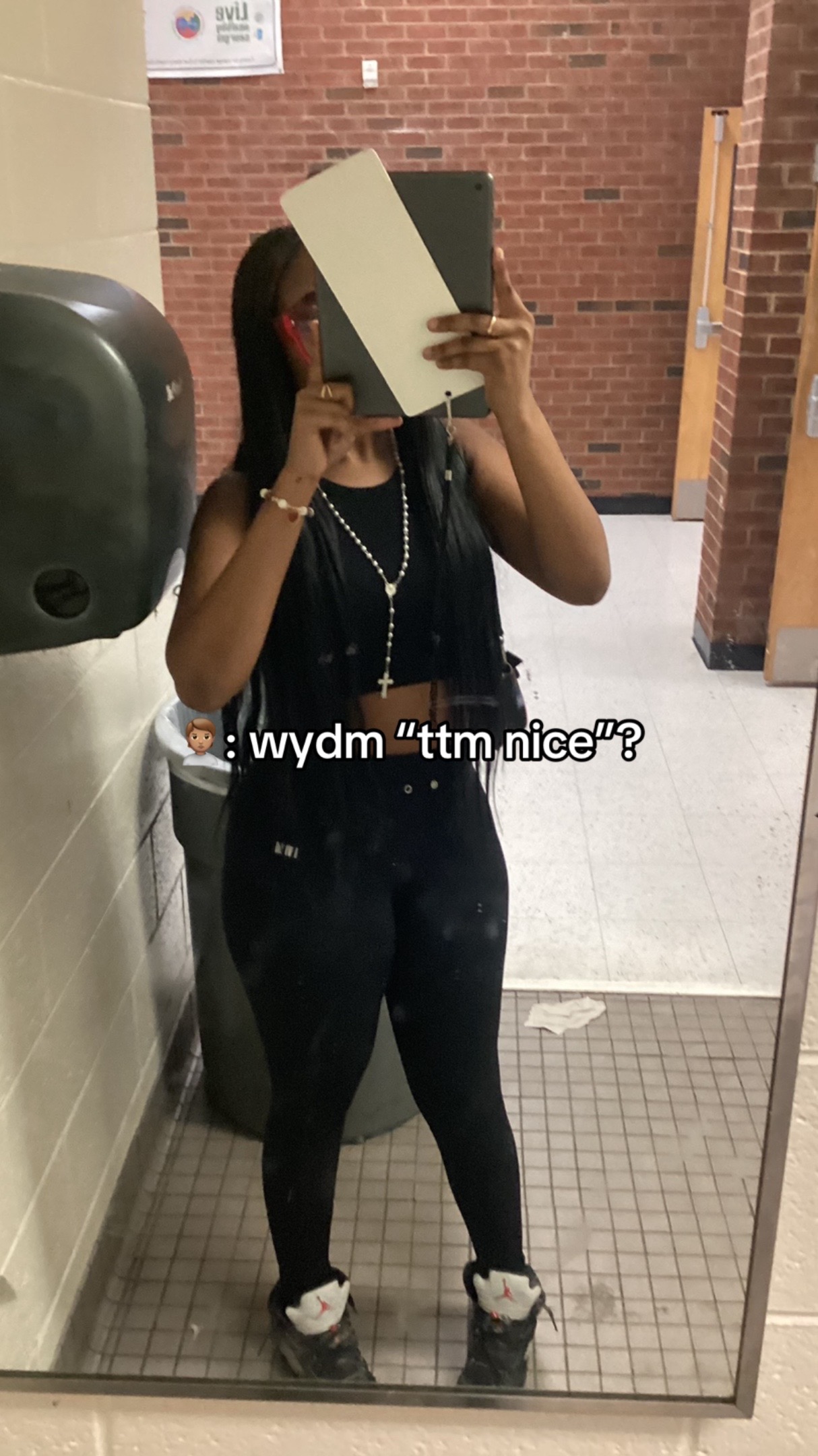 @lilb3undercover_