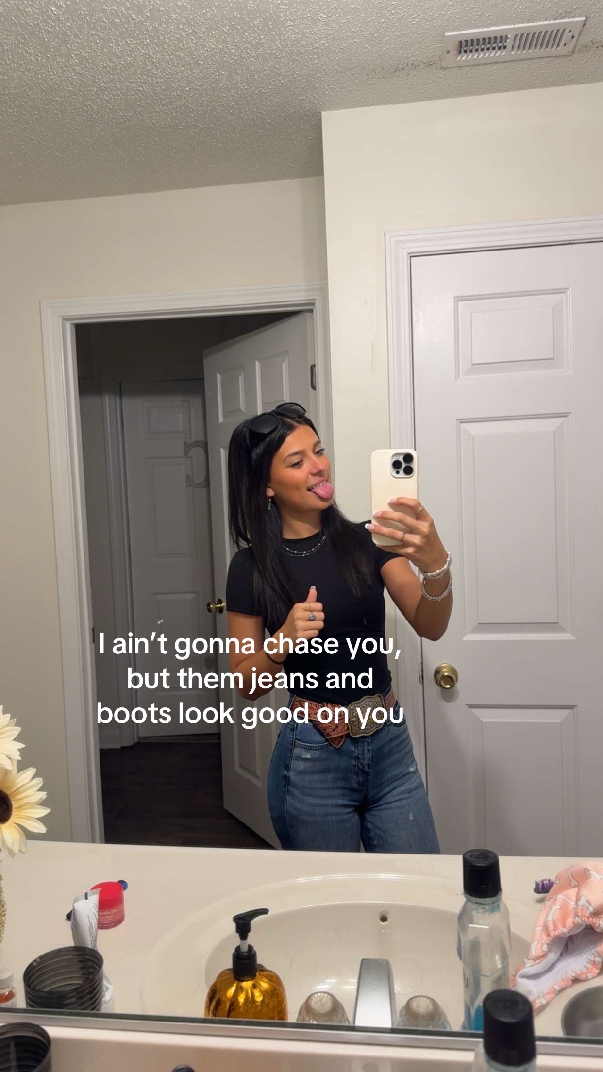 @Chloe