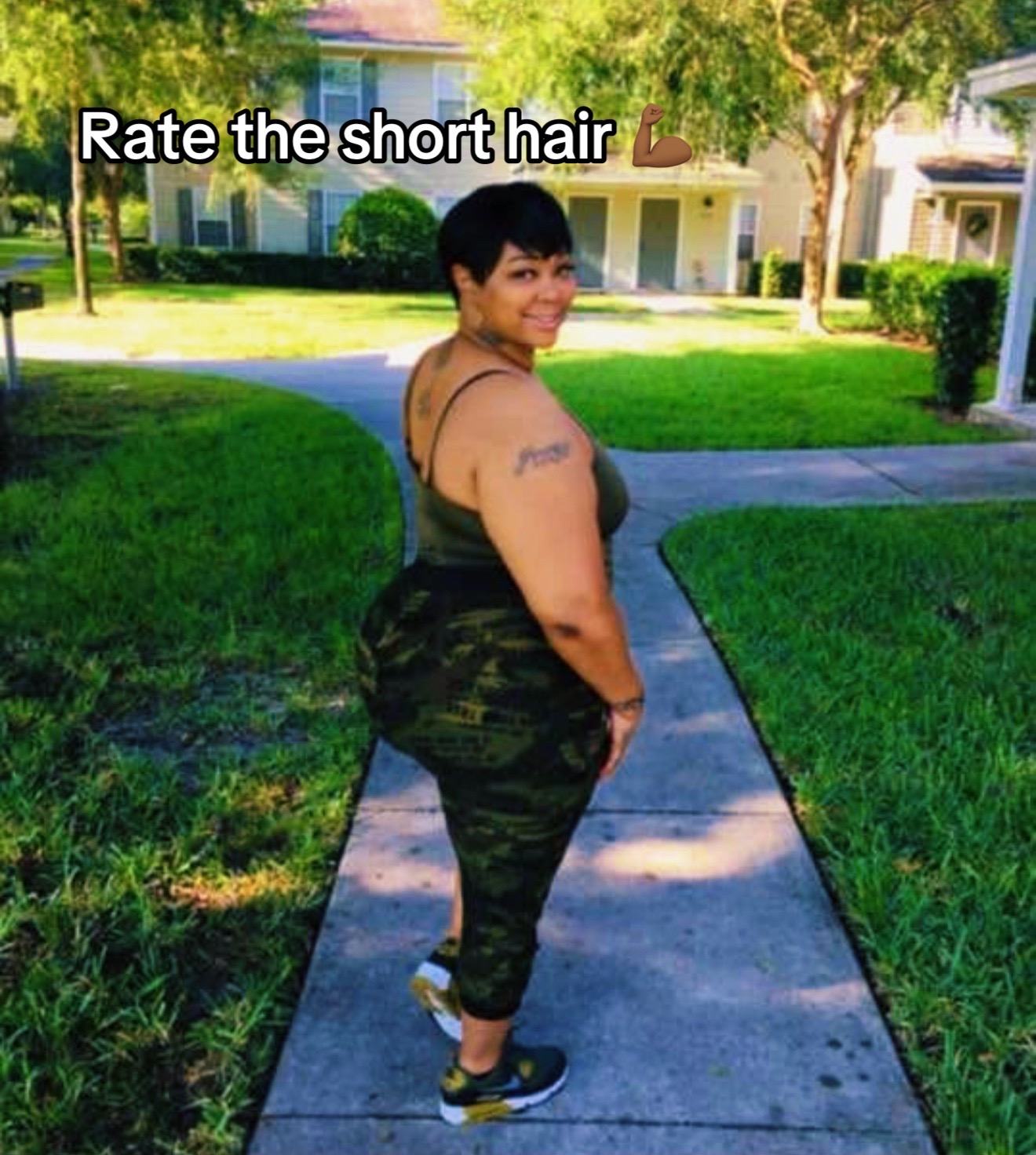 @TheThickeBarbie