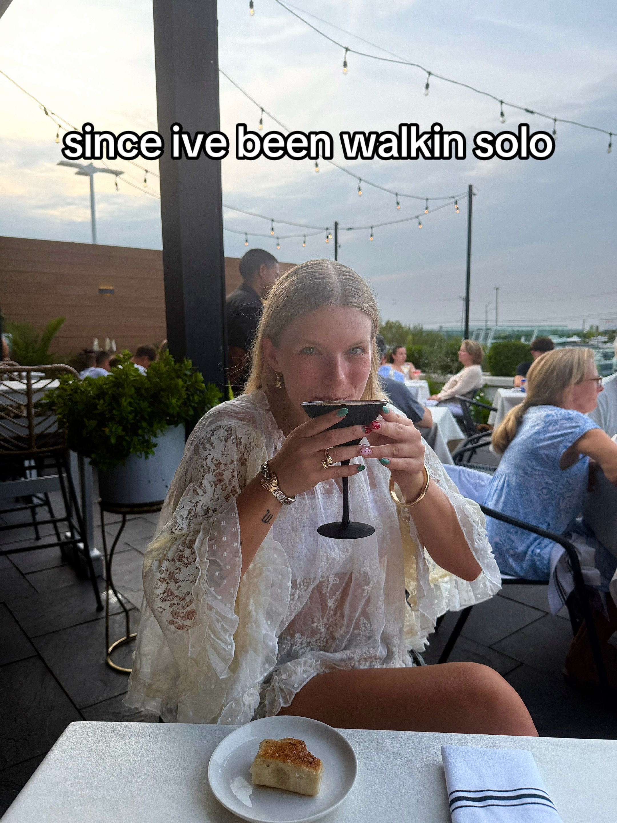 @celinaaaa