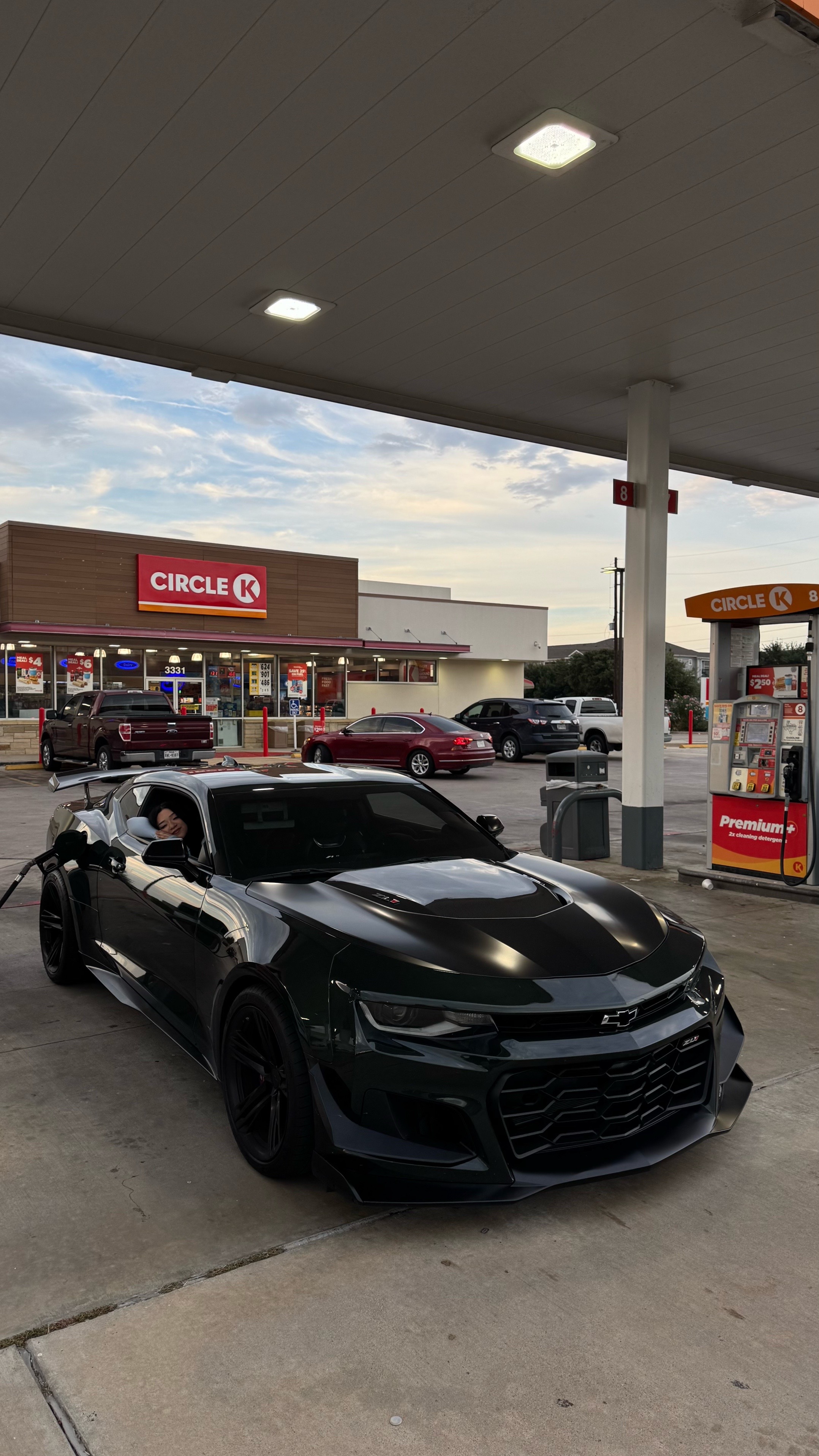 @R1CHZL1