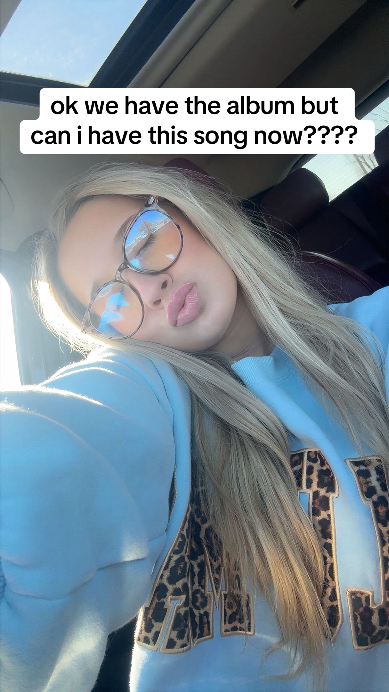 @bella