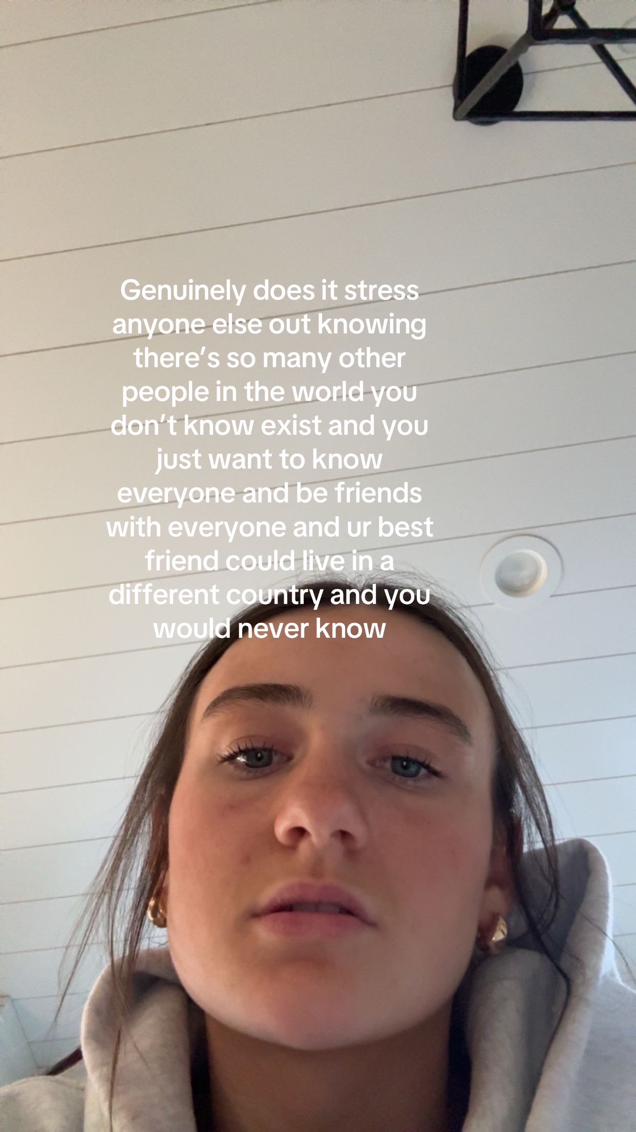 @️ g