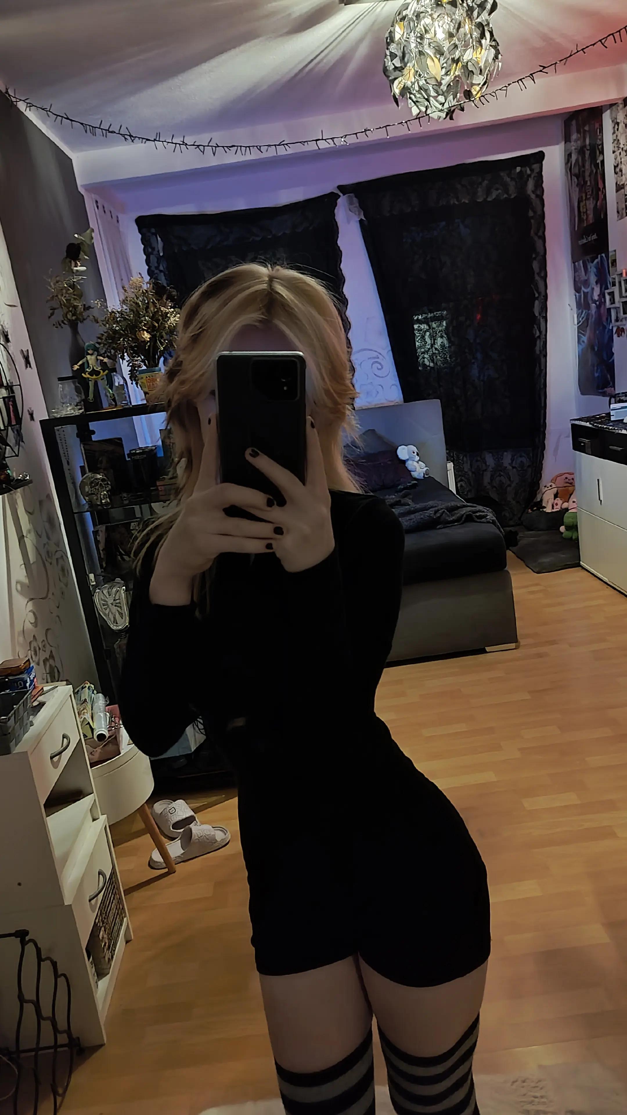 @<3