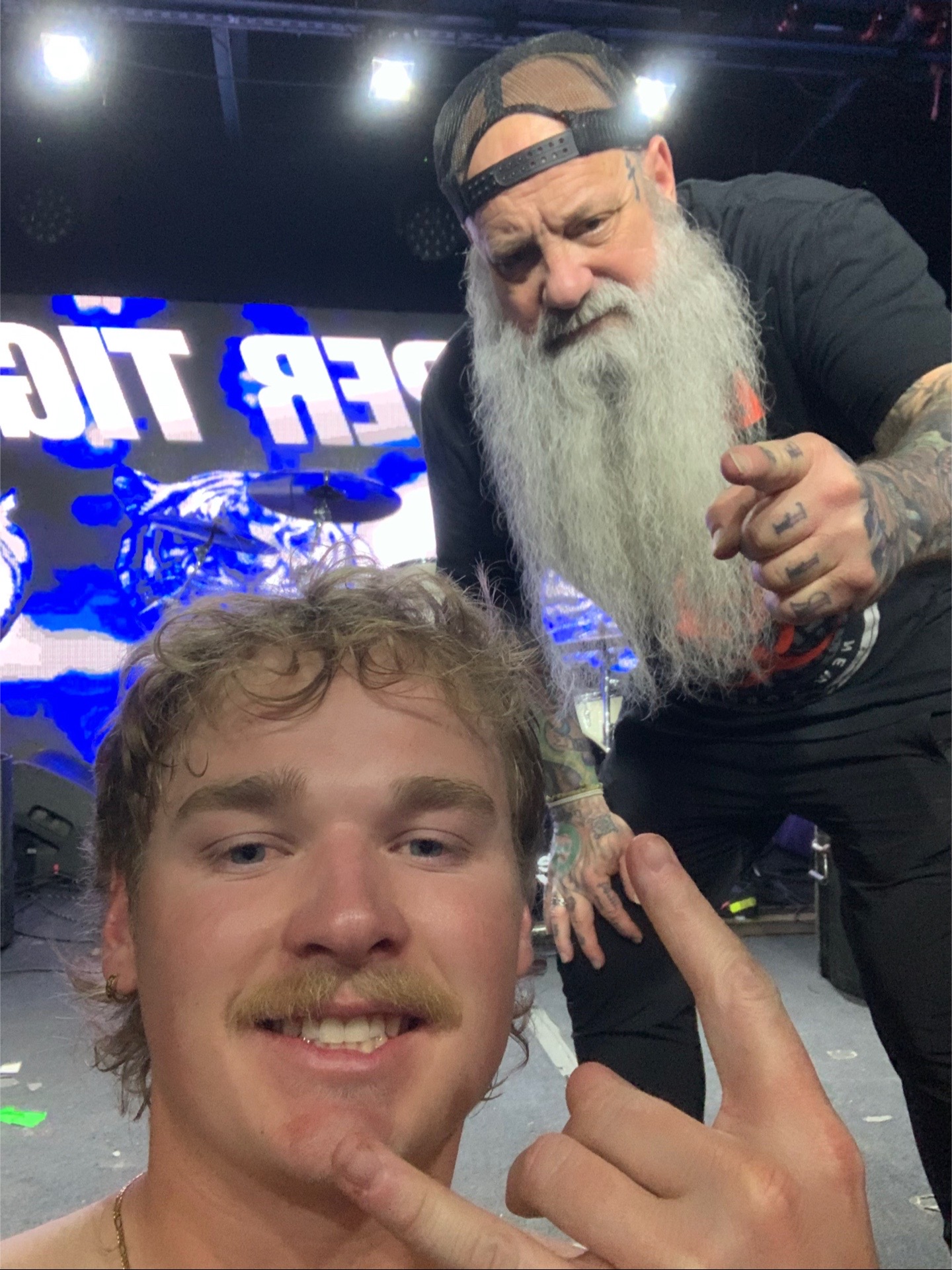 @Texas Metal Fan 🤘🏻