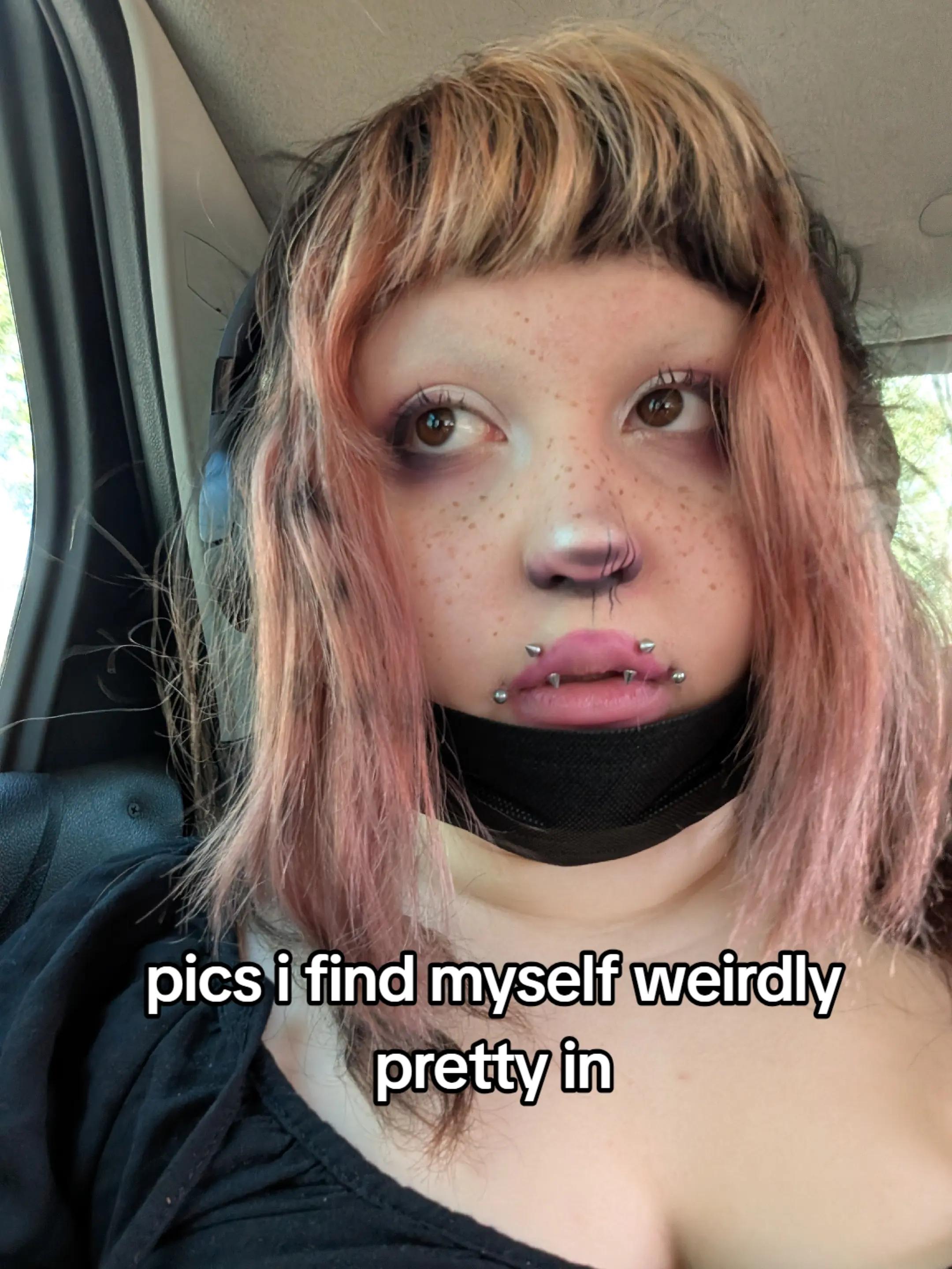 @⫍ ⃢👁ܫ👁⃢ ⫎