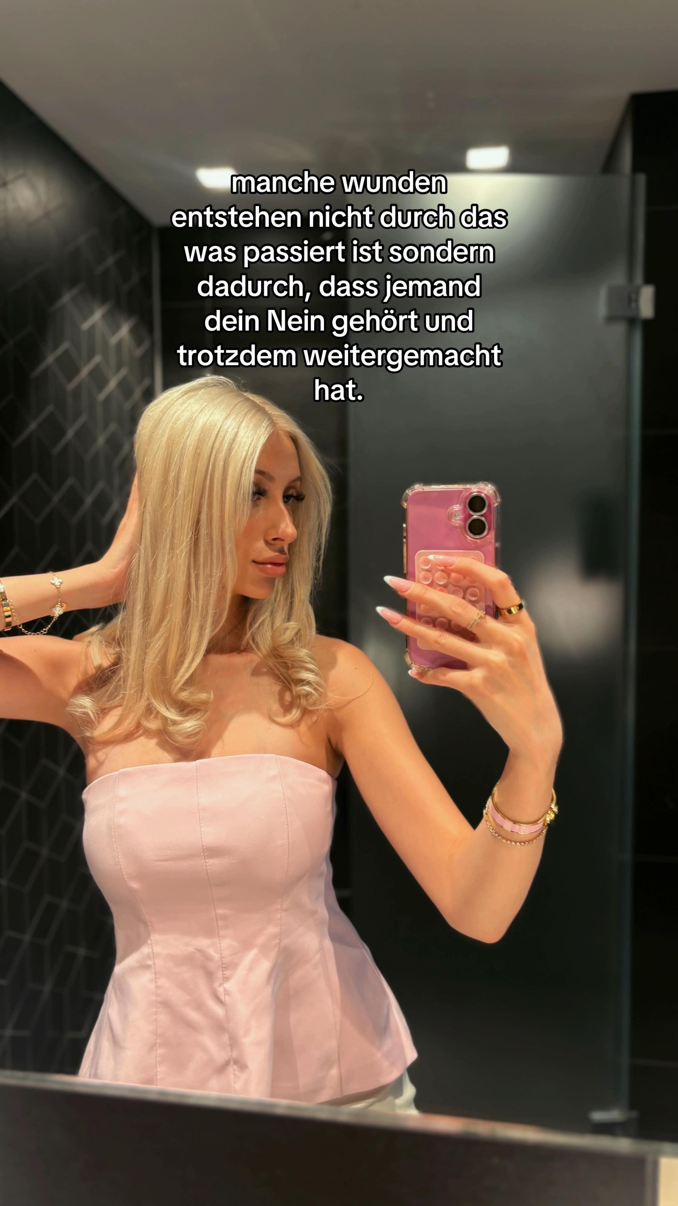 @ciaracollien