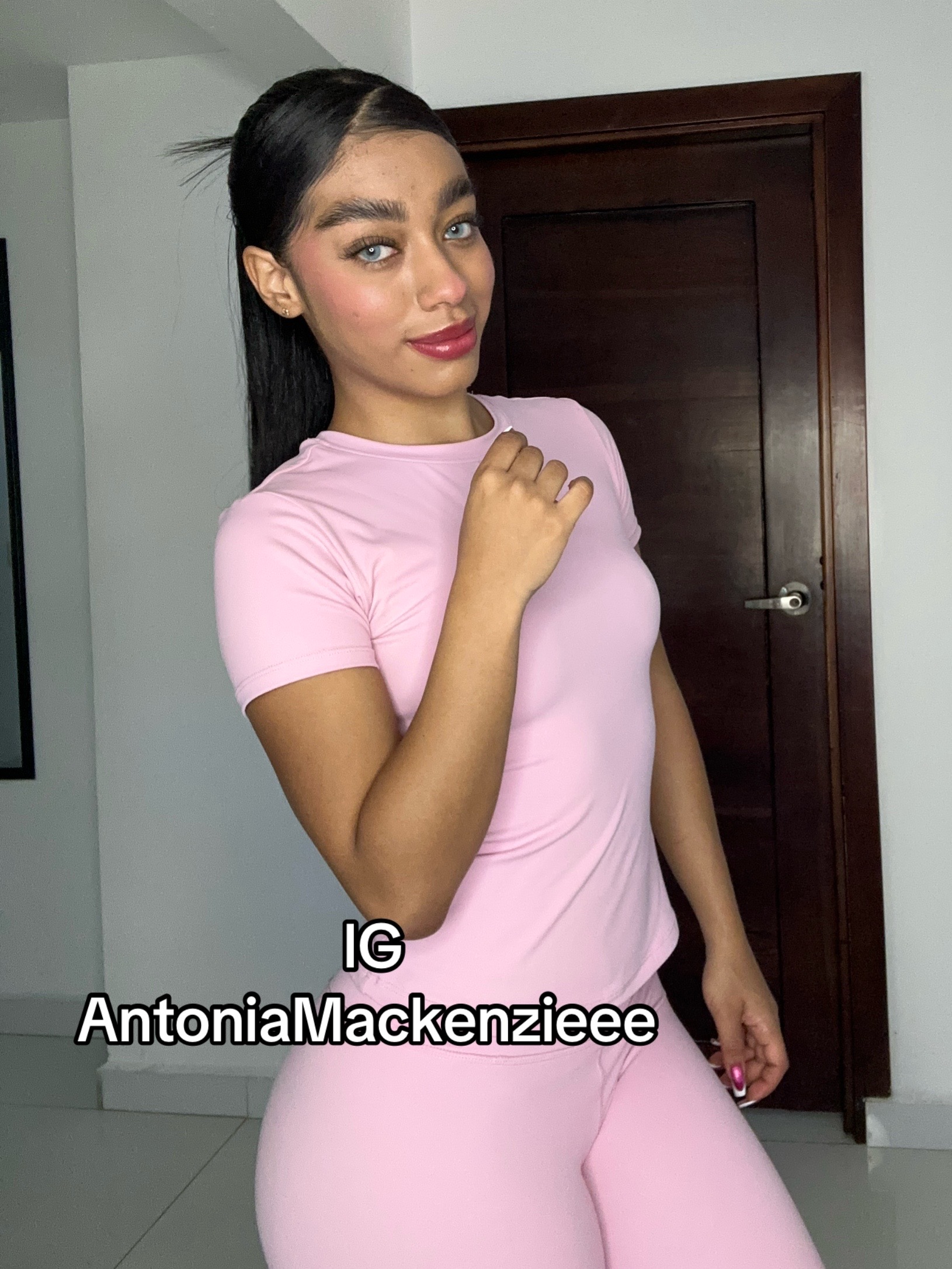 @Antonia Mackenzie