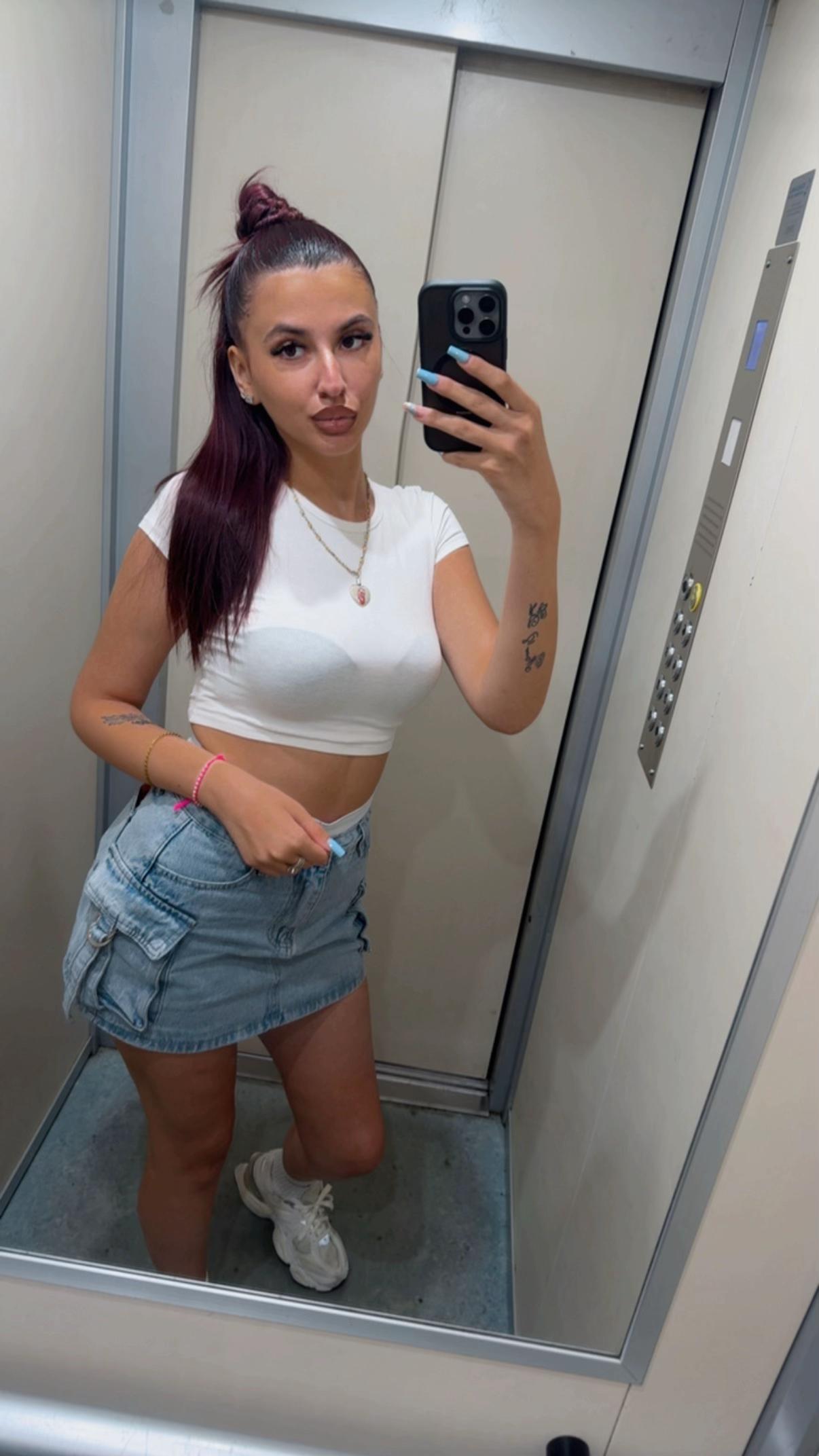 @Marti🌟