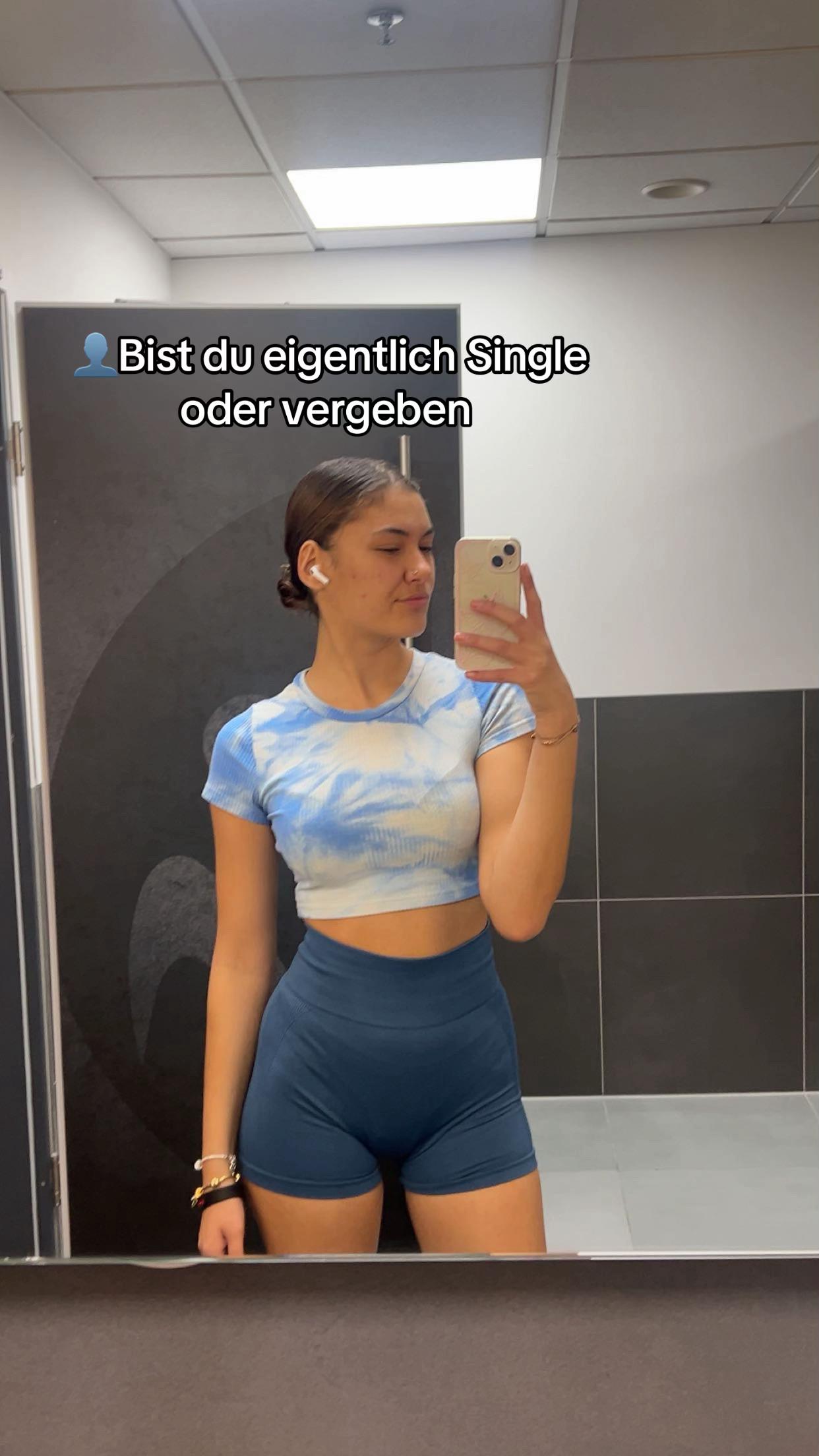 @anastasia.es