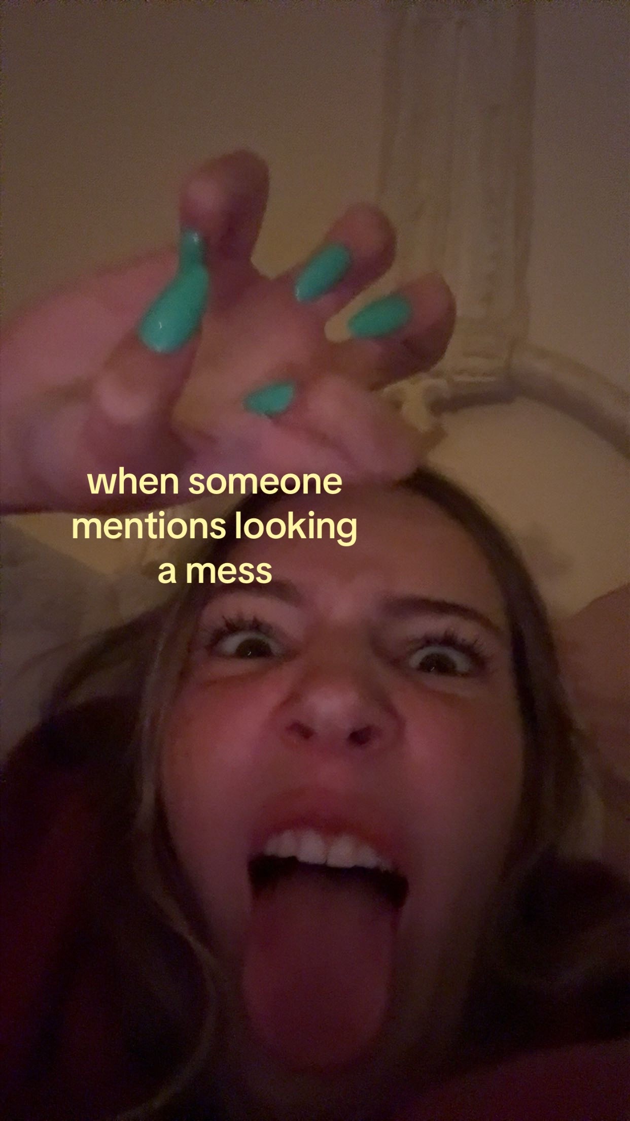 @i6767676776