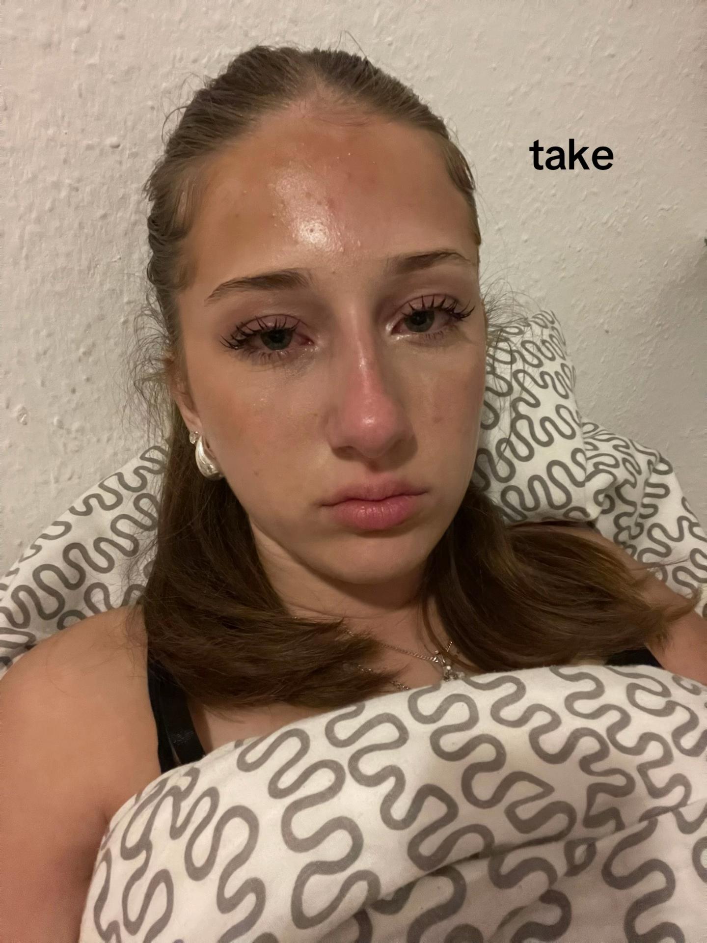 @⃟