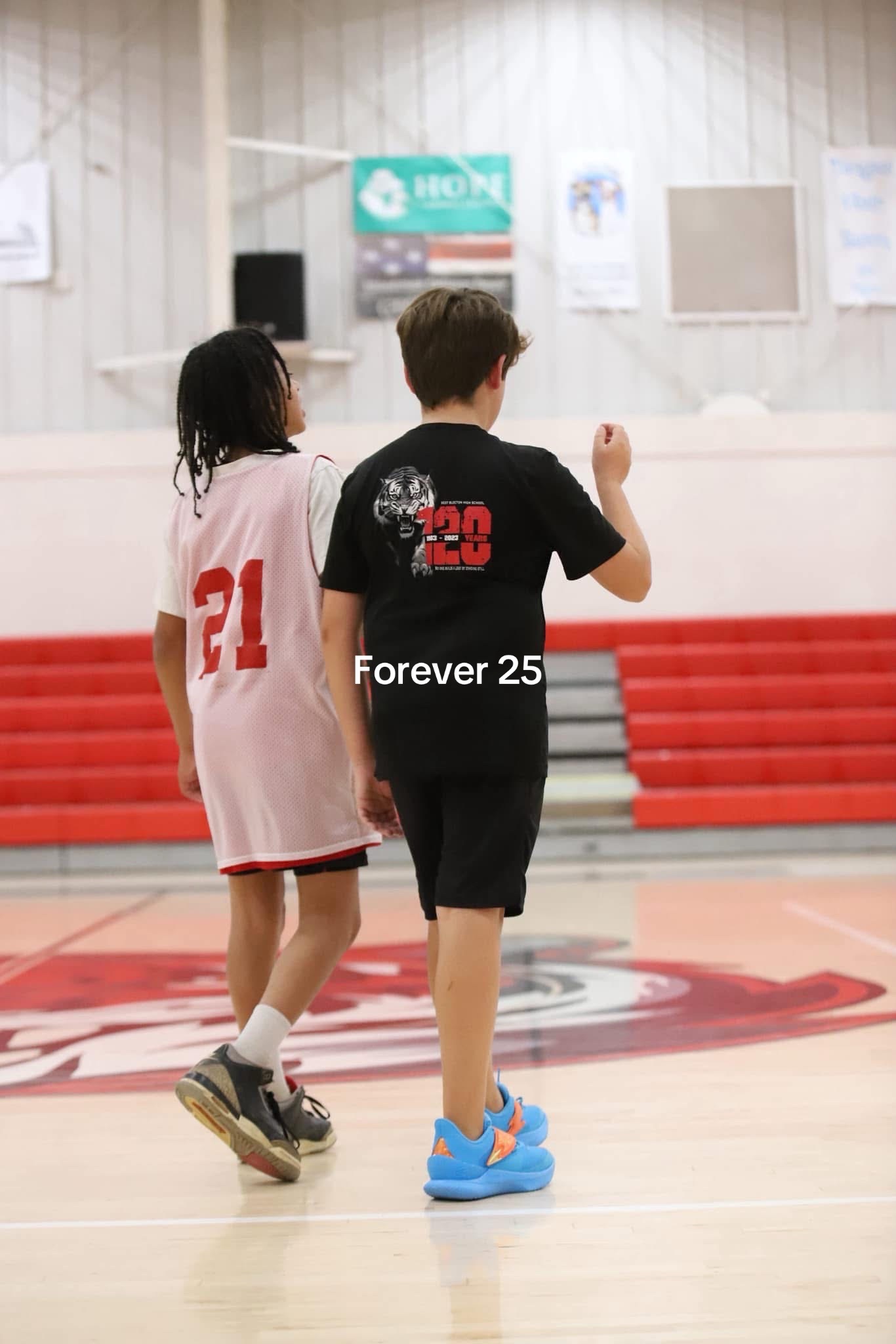@TheHVLfan✝️🏀/Caleb A ✝️🏀