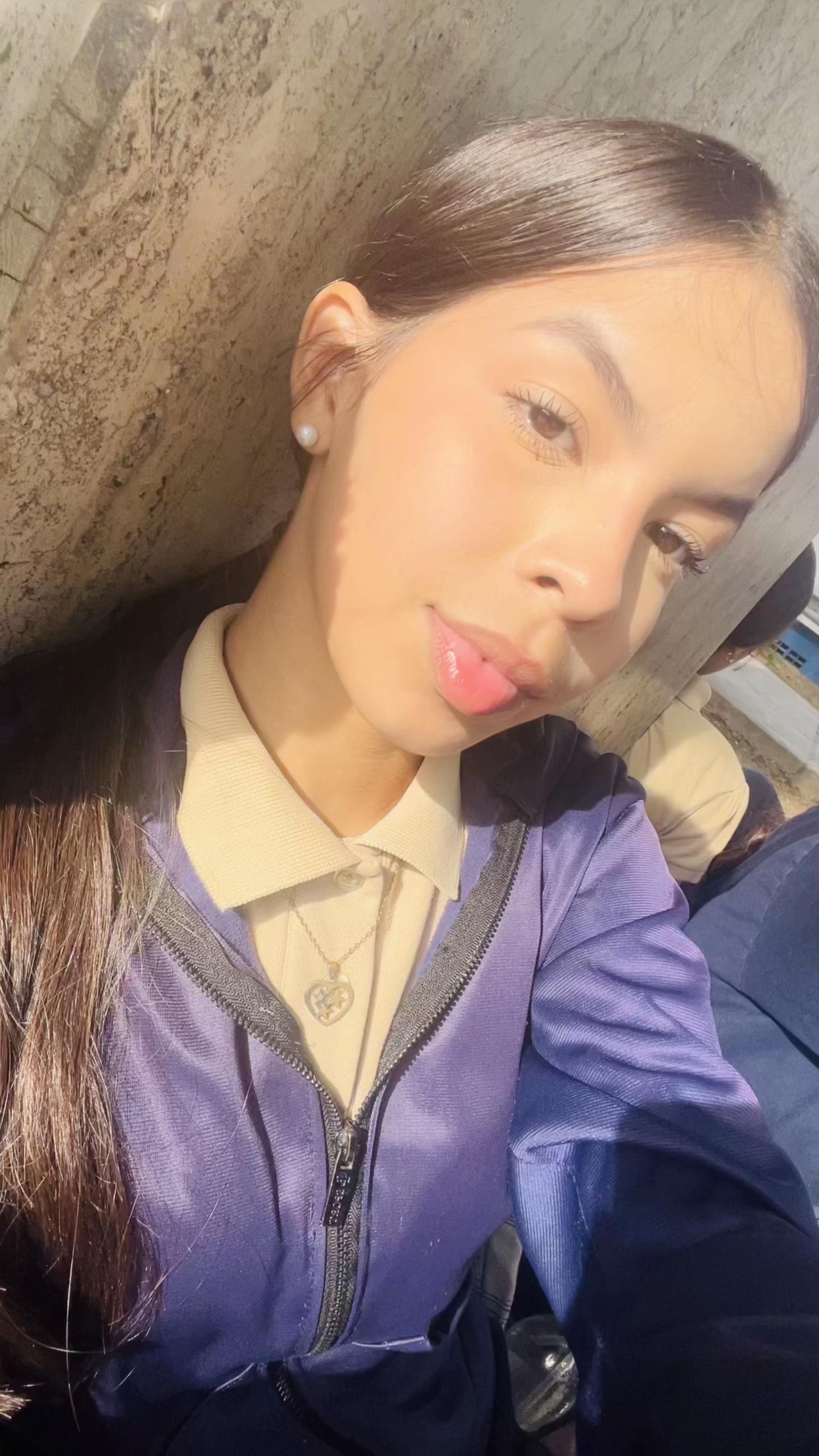 @🫦
