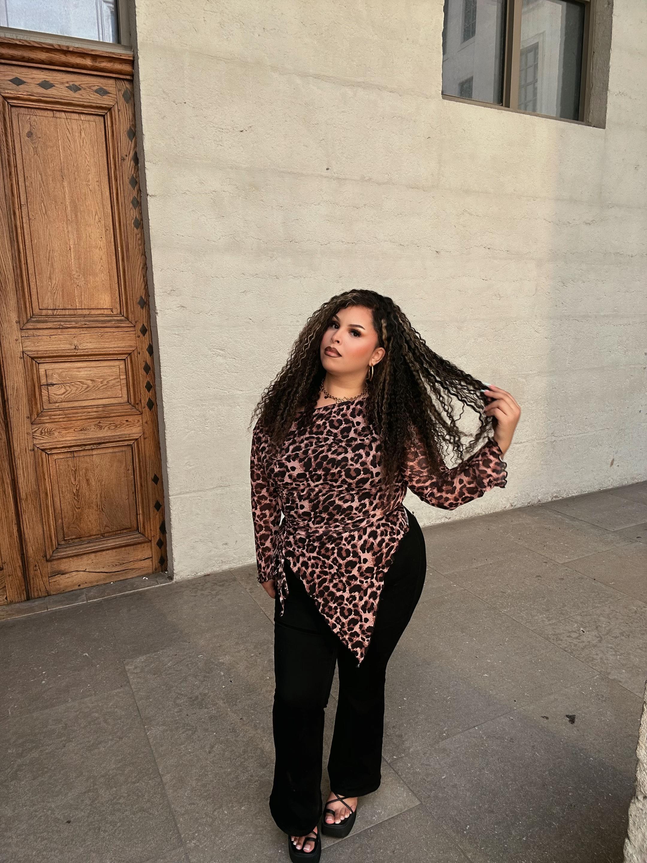 @livingwithhouda