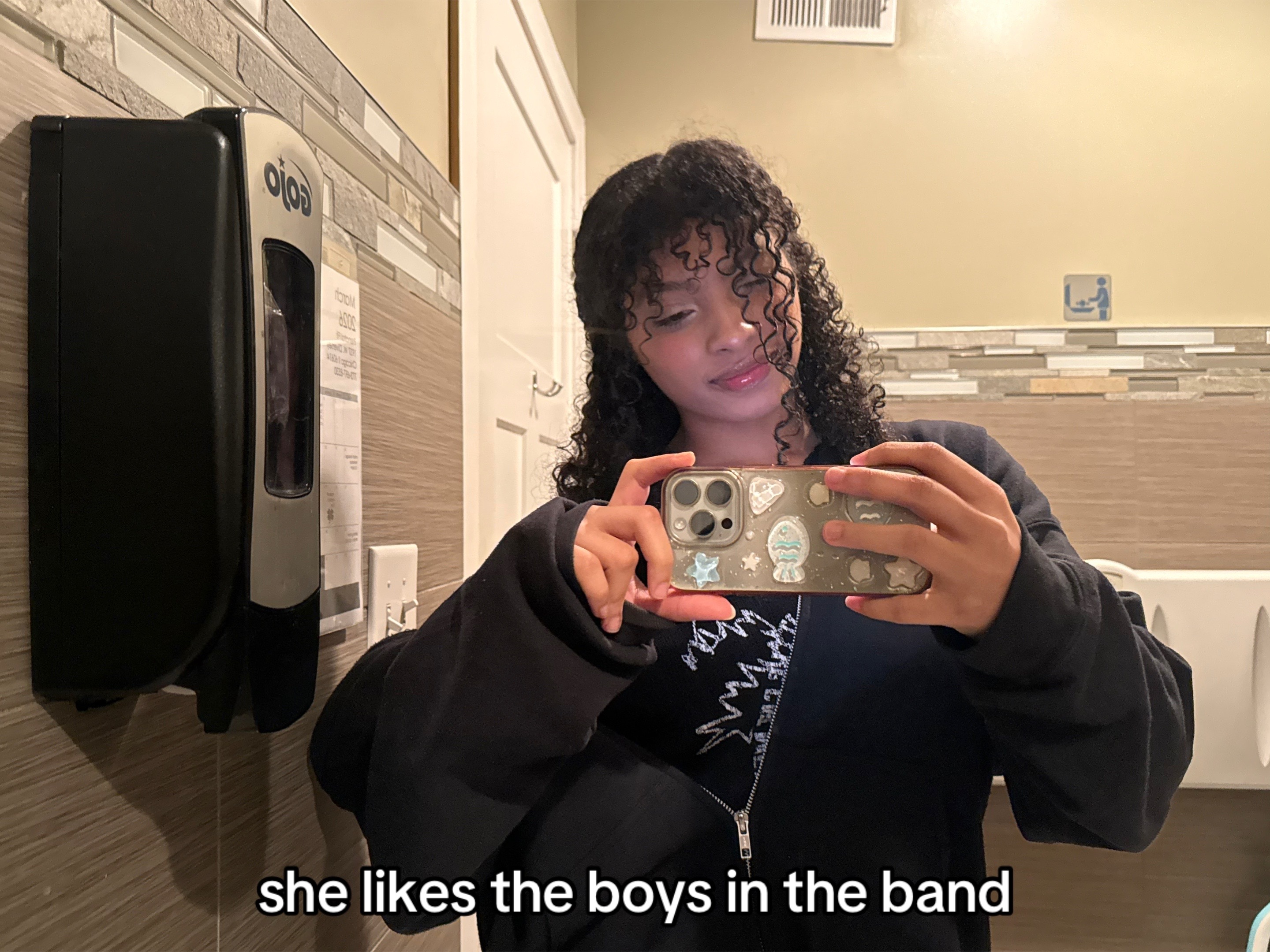 @leila