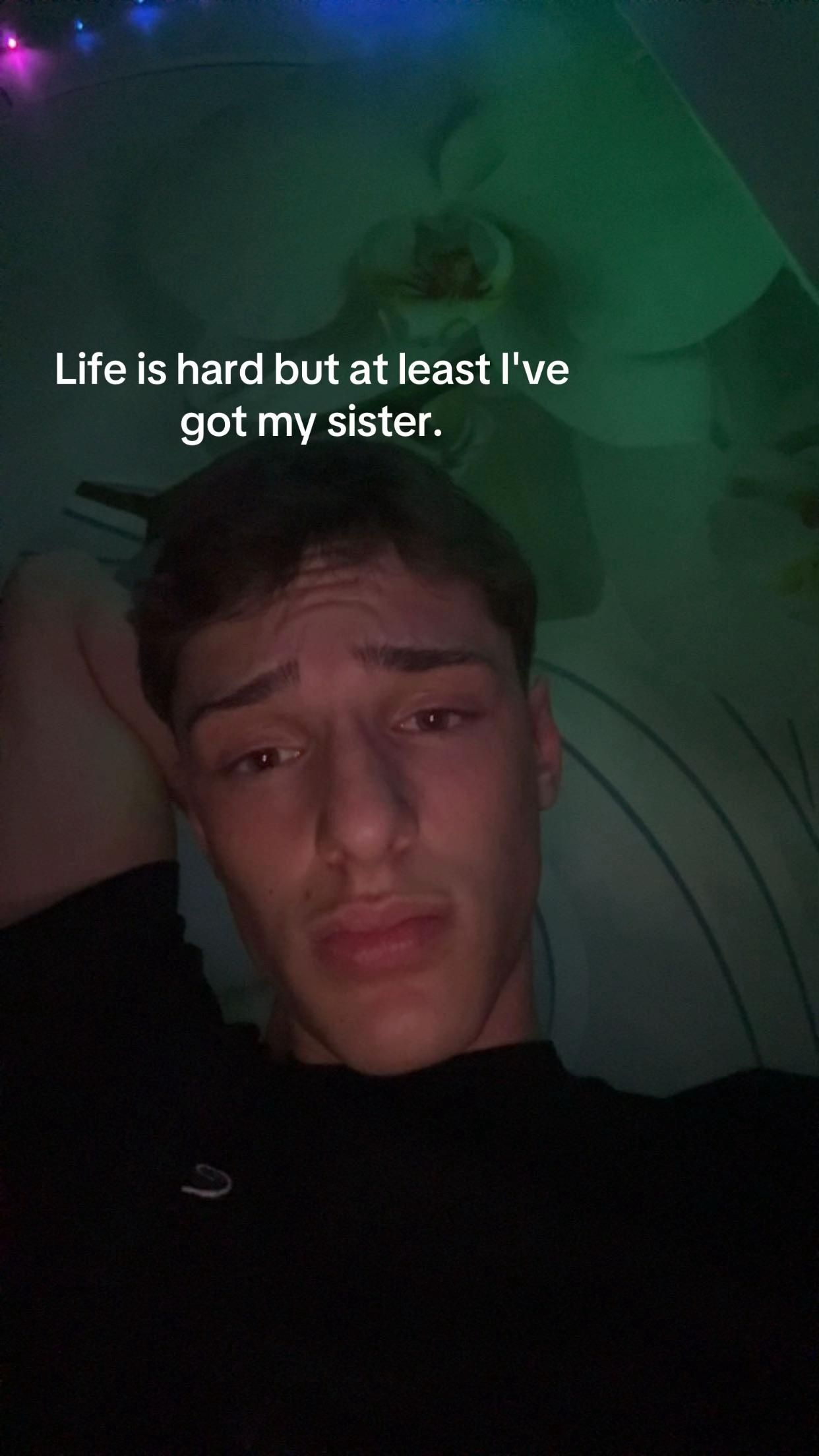 @simon