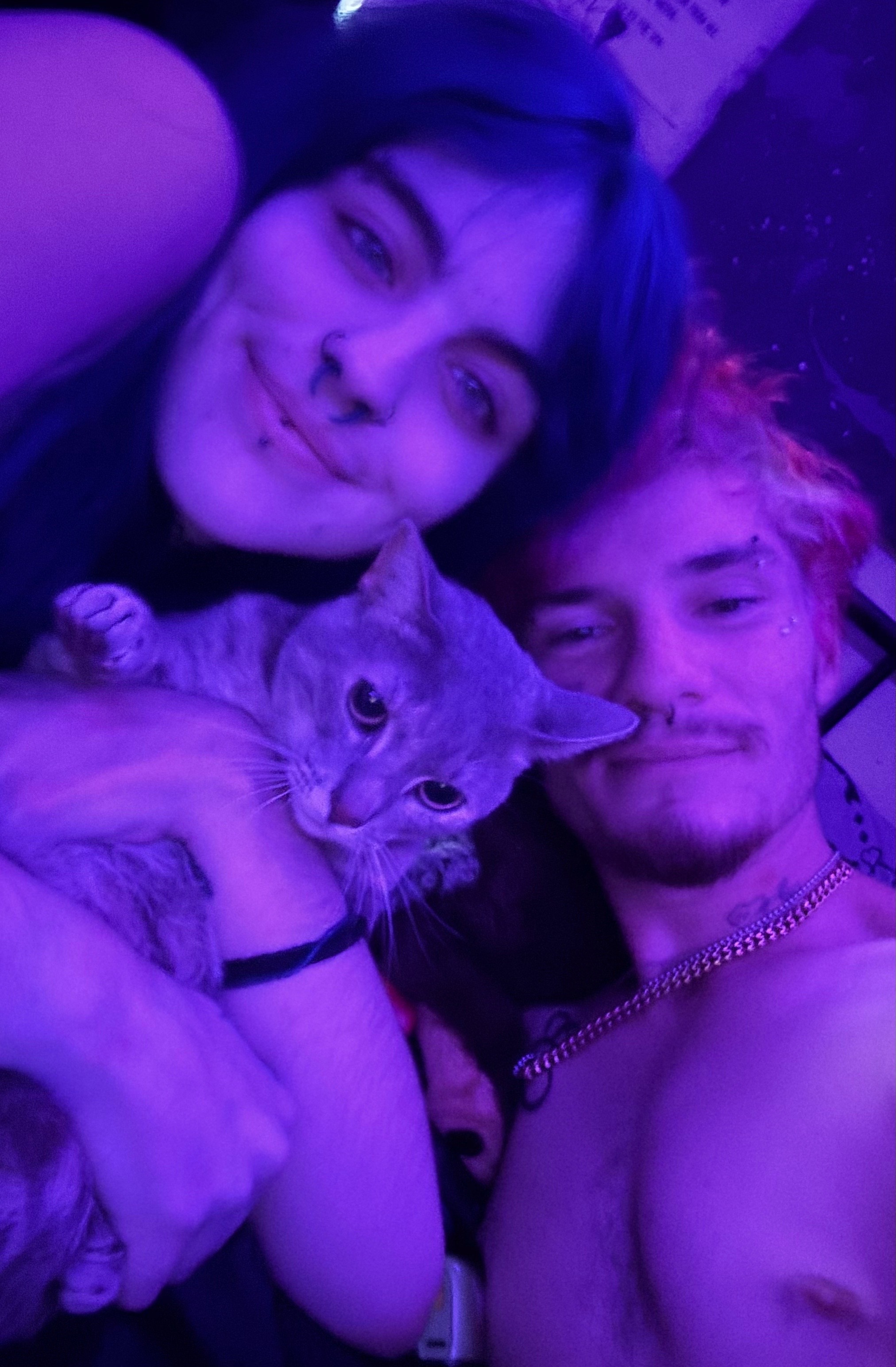 @Ez