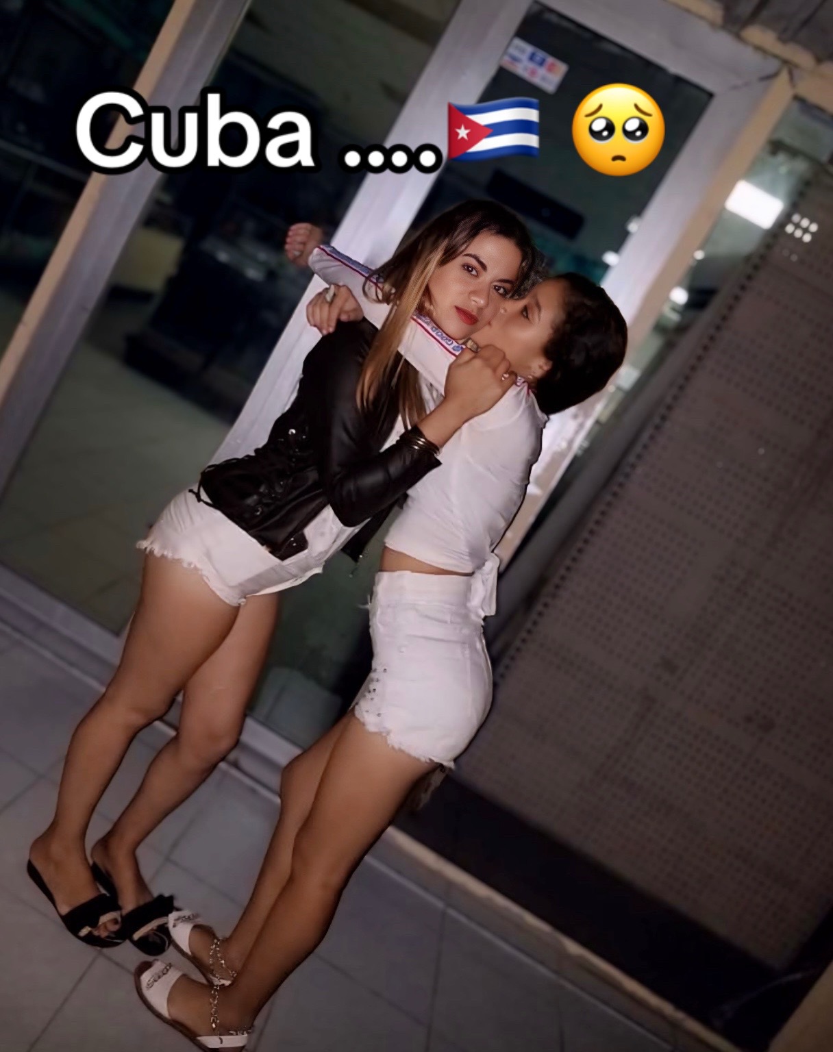 @Anah&iacute; 803🦋