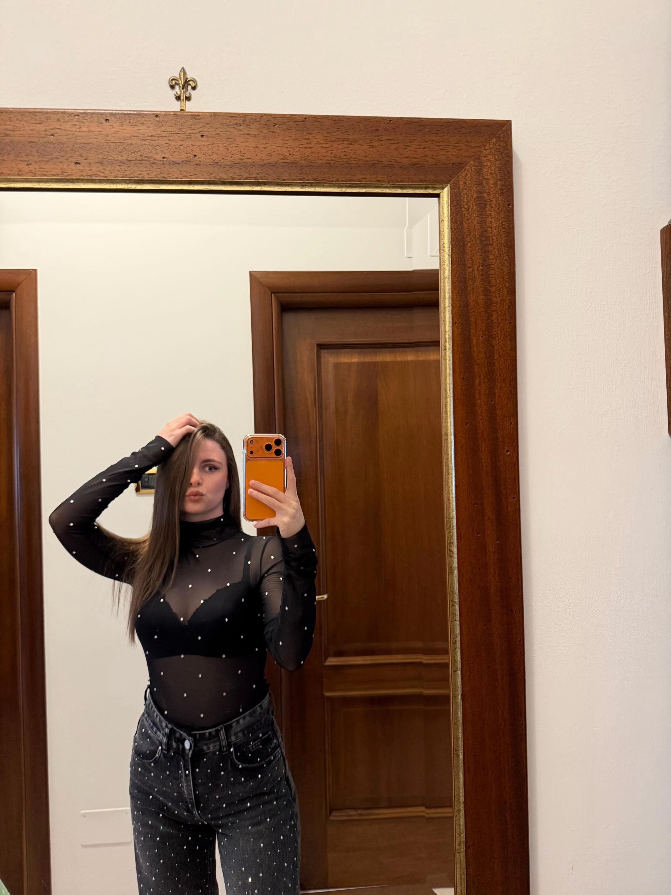 @𝐄 𝐋 𝐈🖤