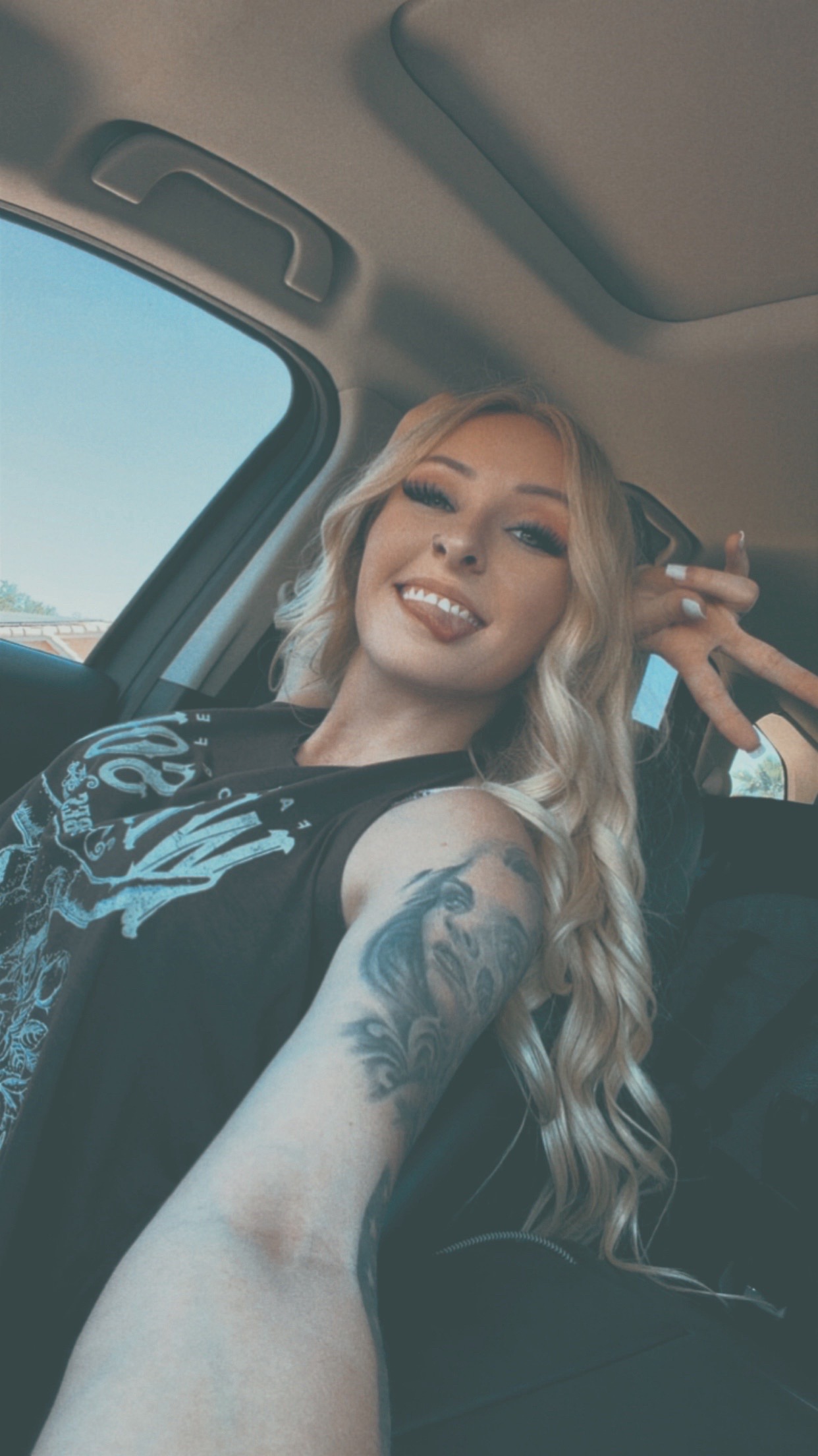 @BlueeEyess420000