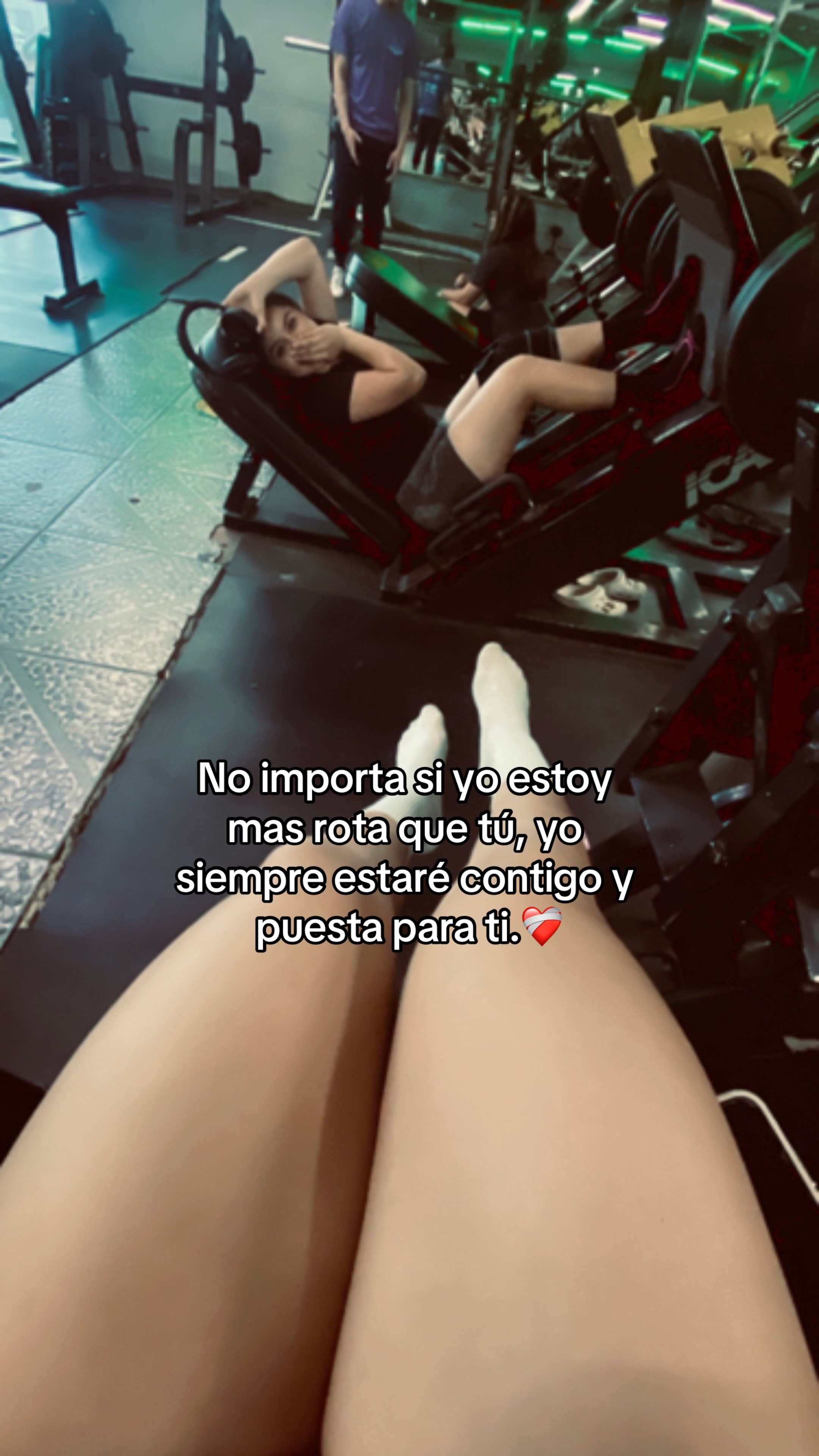 @𝒱