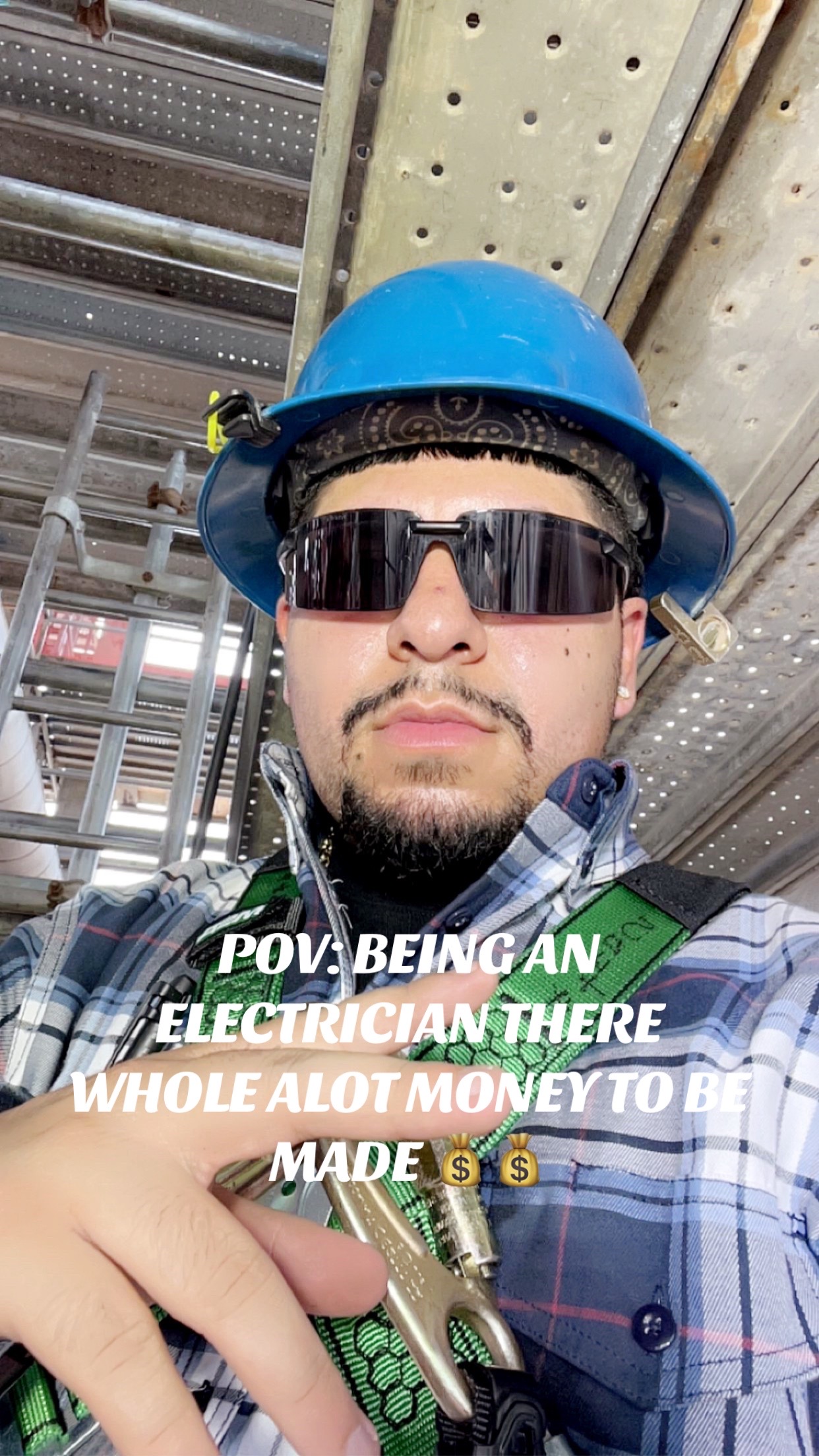 @__joelflores__