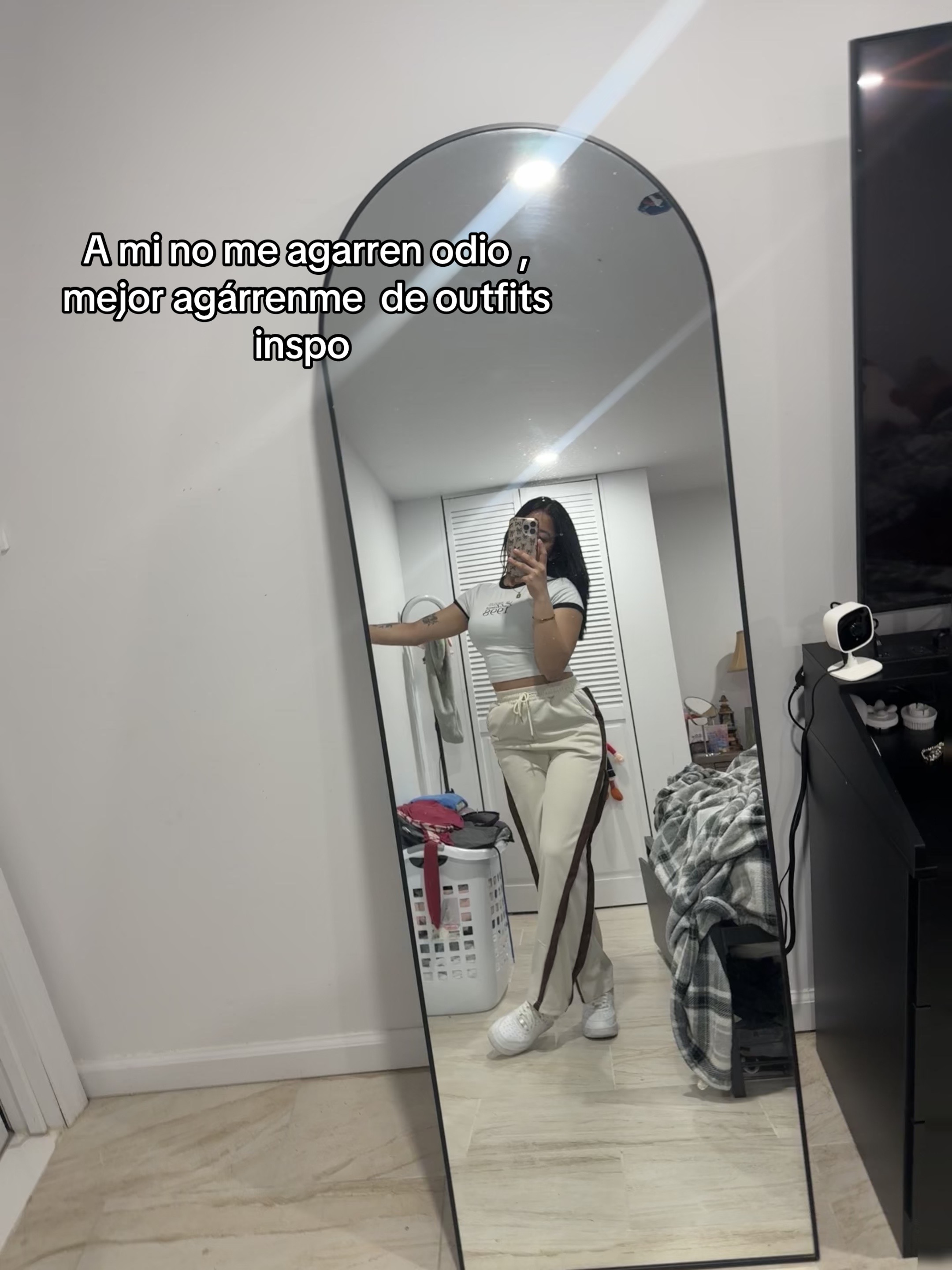 @Ana García
