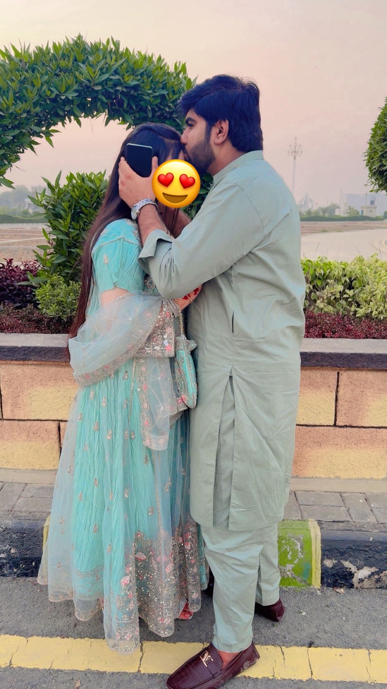 @Ahmiku Vlogs♥️