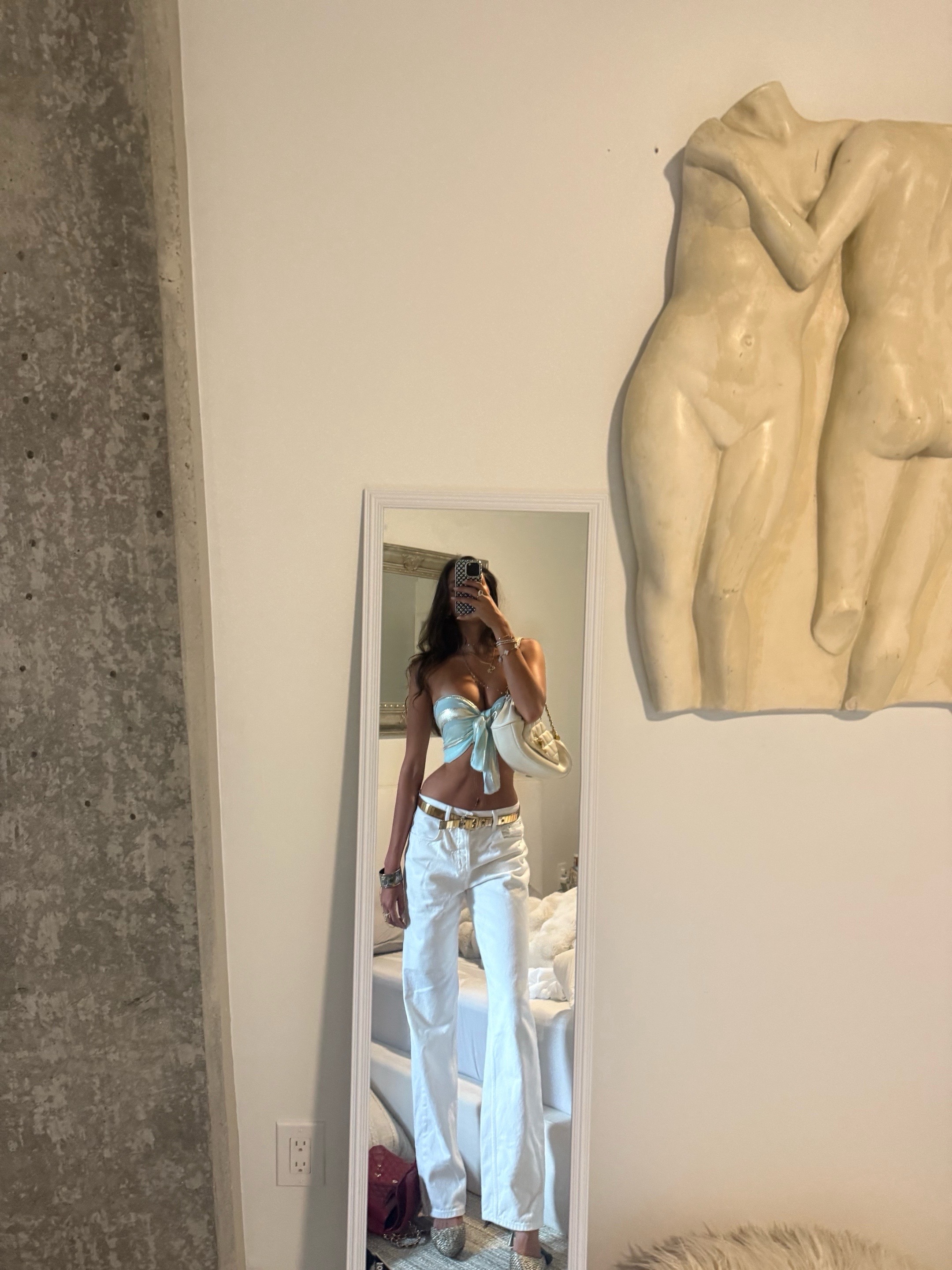 @Lolamanuel