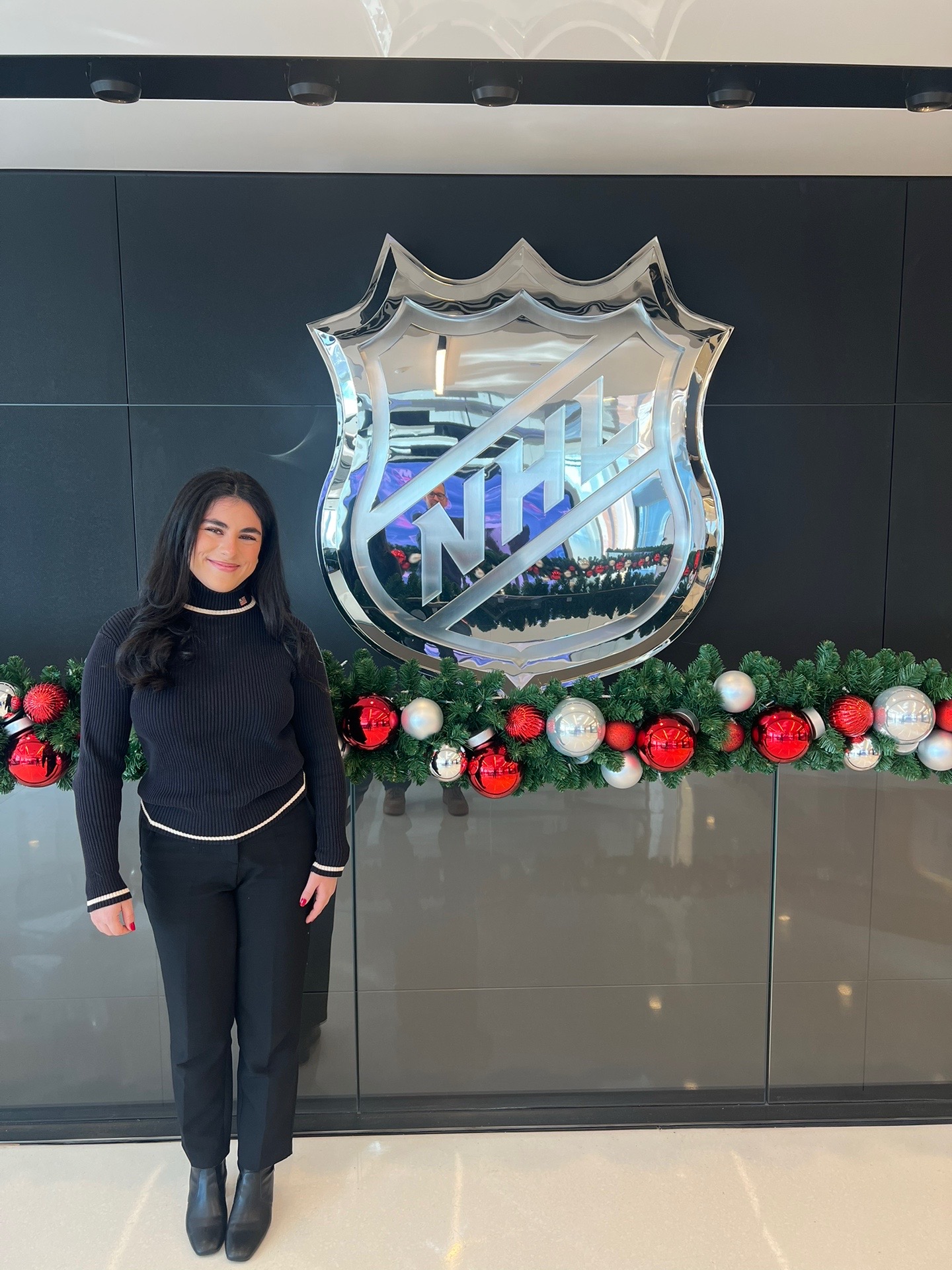 @Ariana | sports reporter