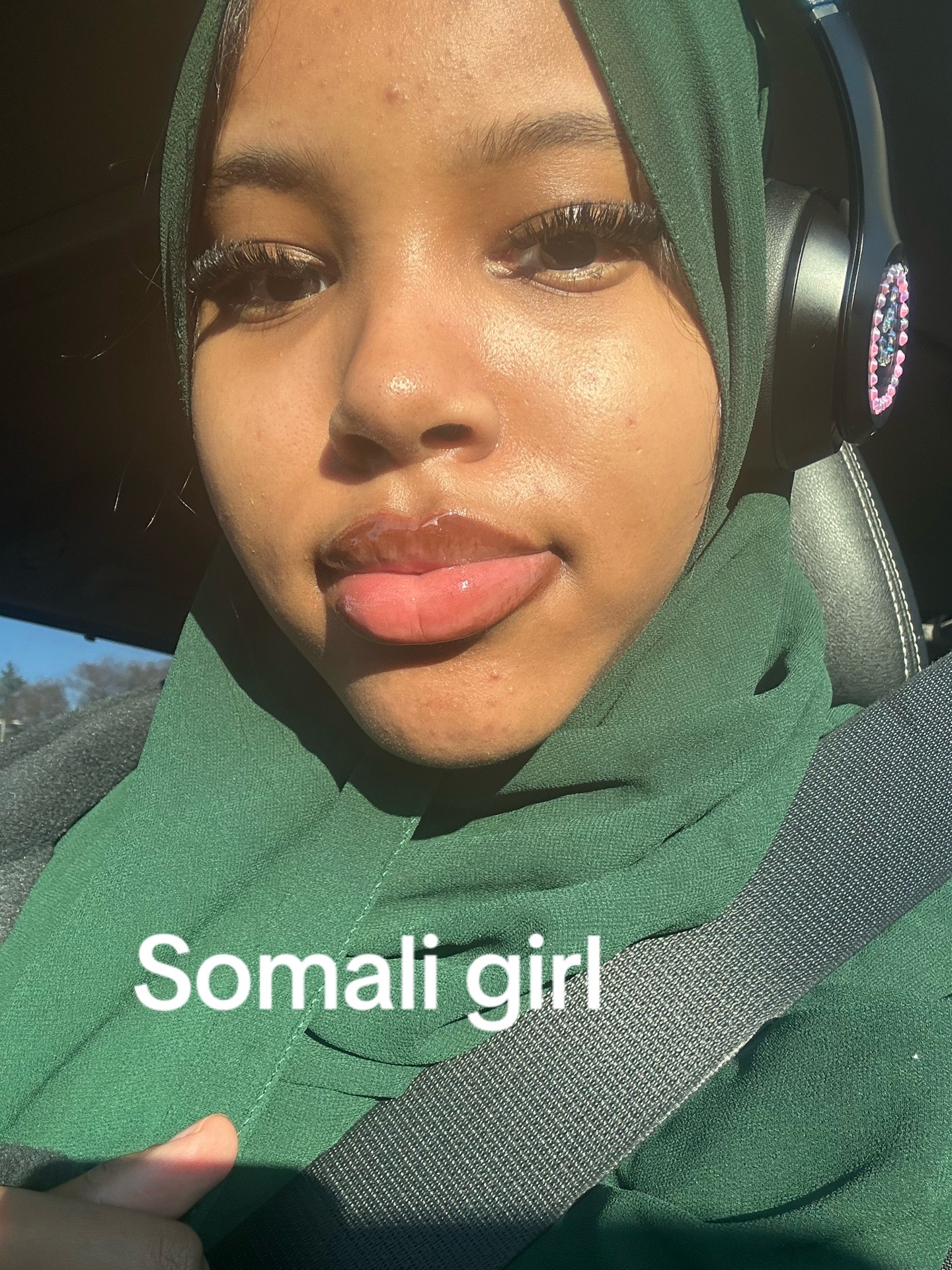 @aishaa