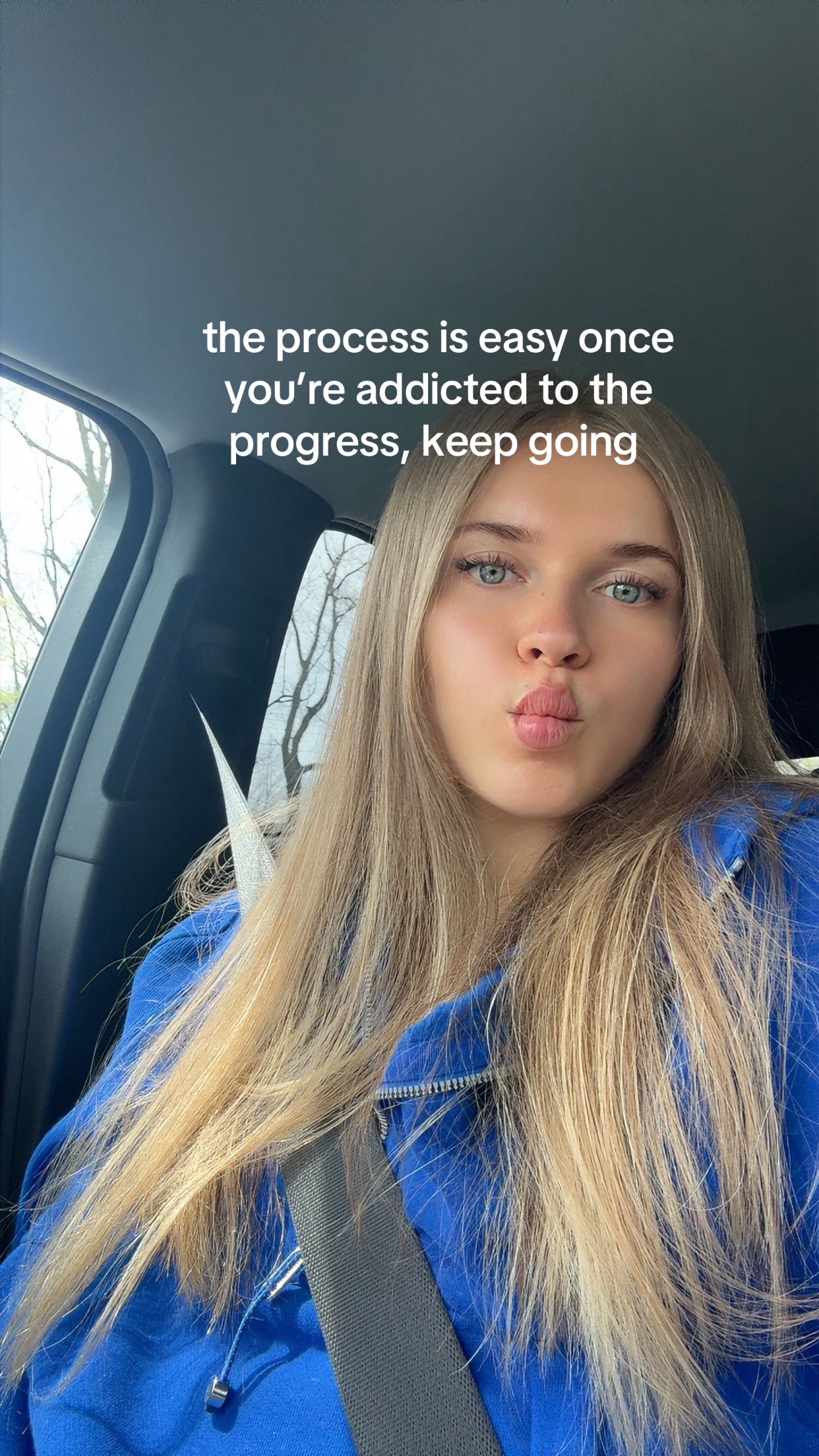 @karolina