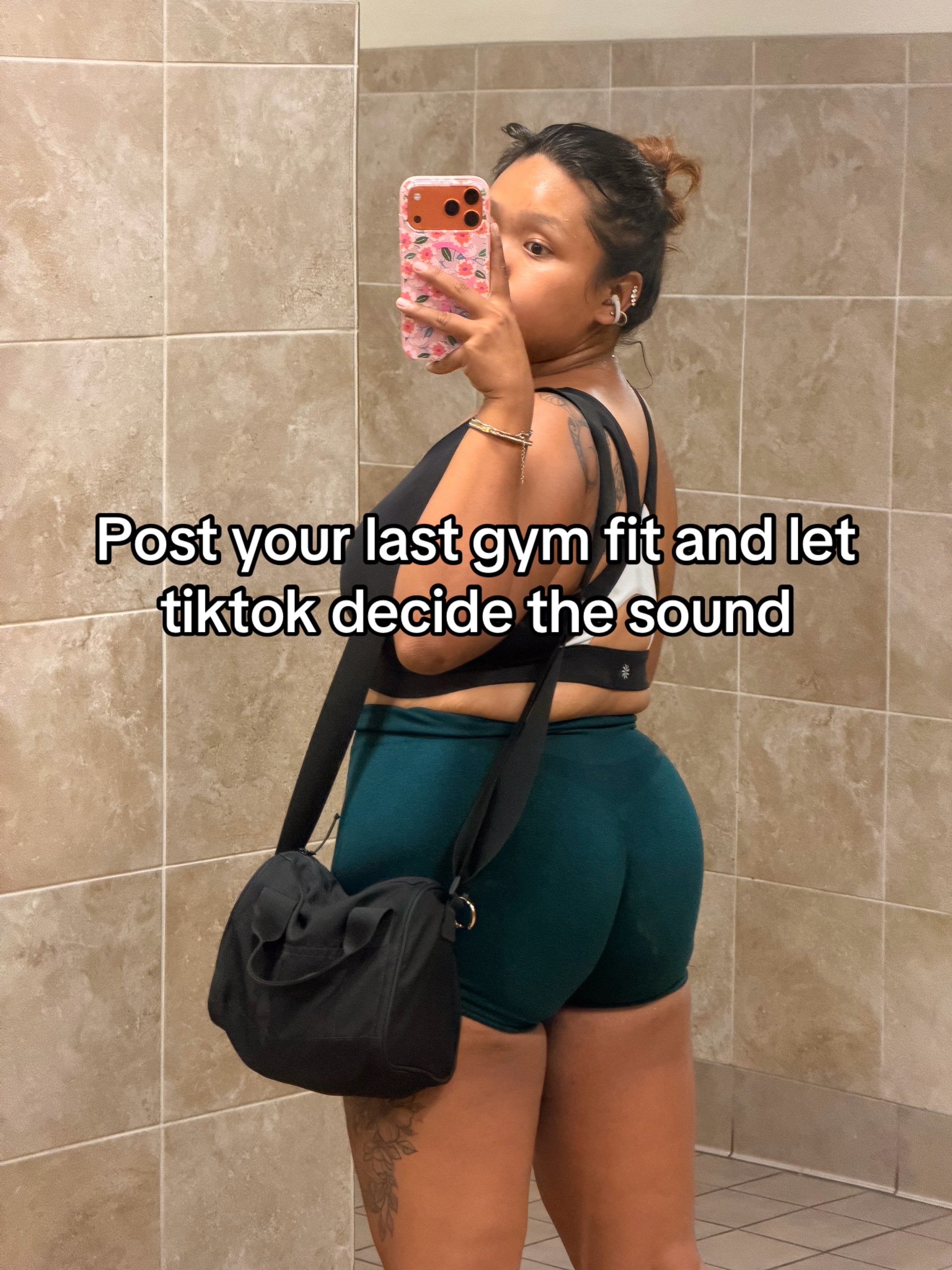 @_hellafae