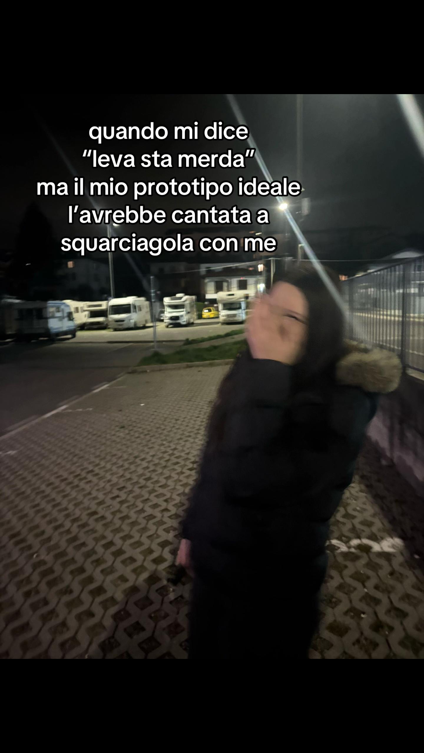 @laruxx_spam